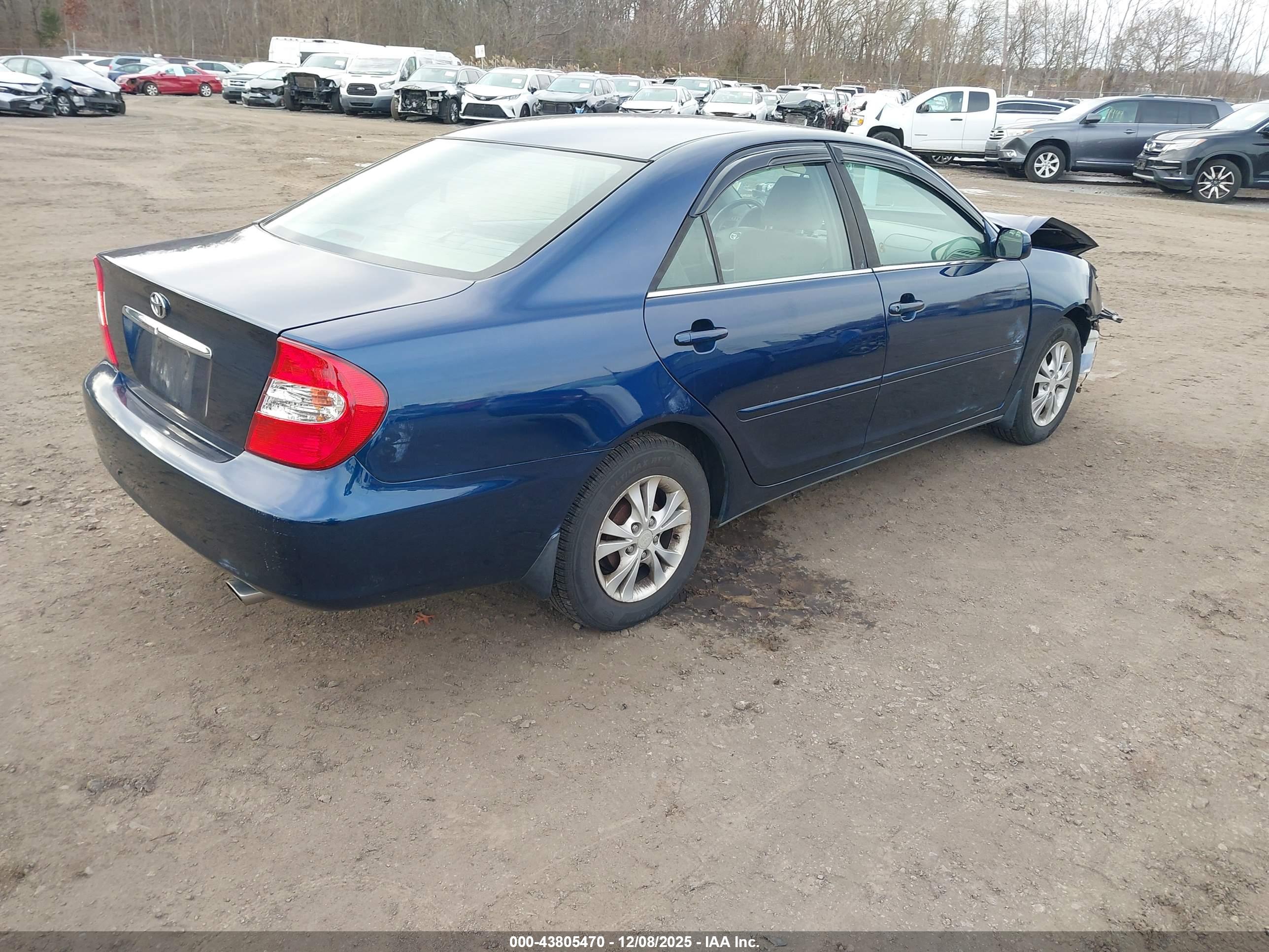 TOYOTA CAMRY image 4