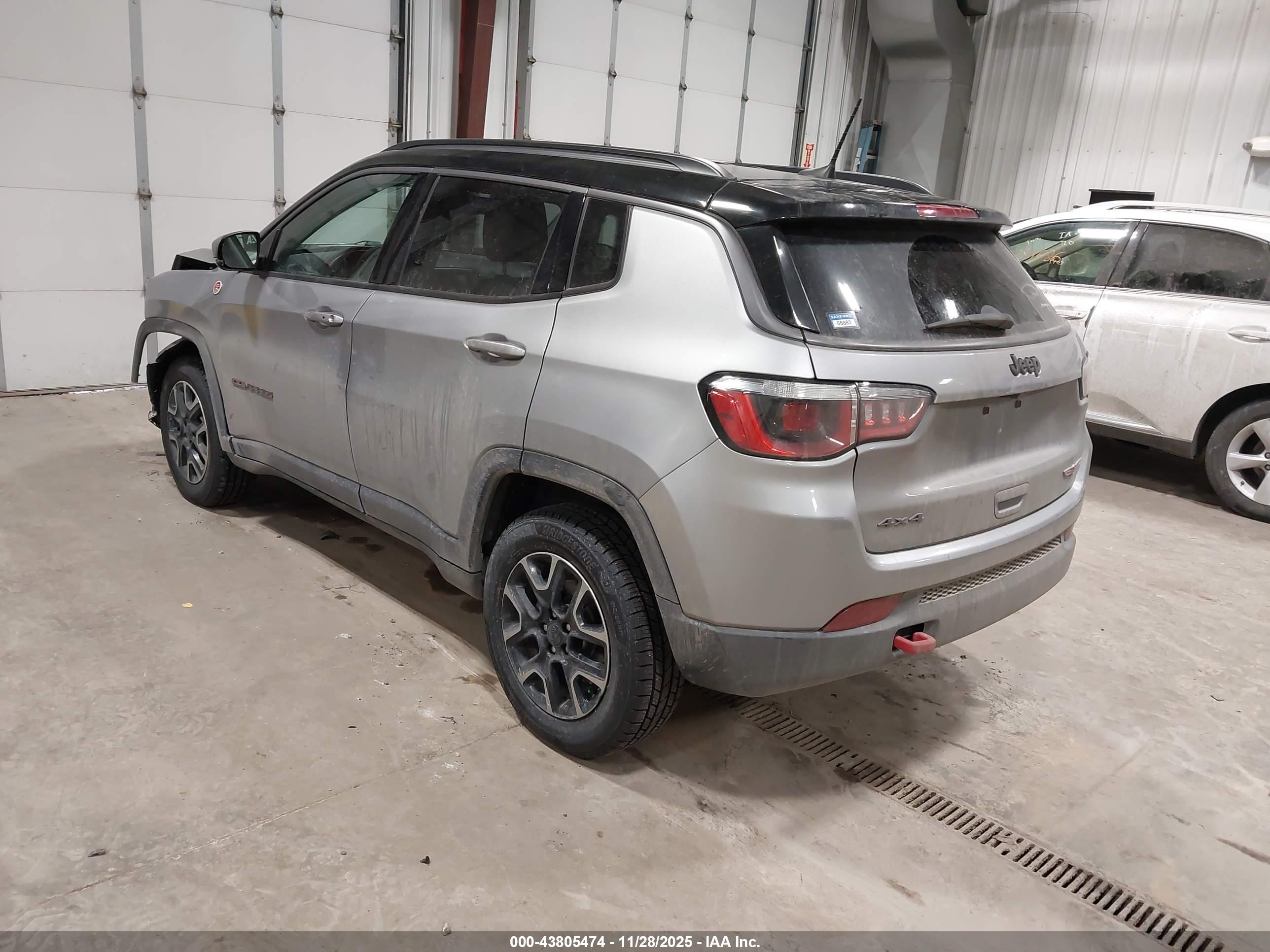 JEEP COMPASS image 3
