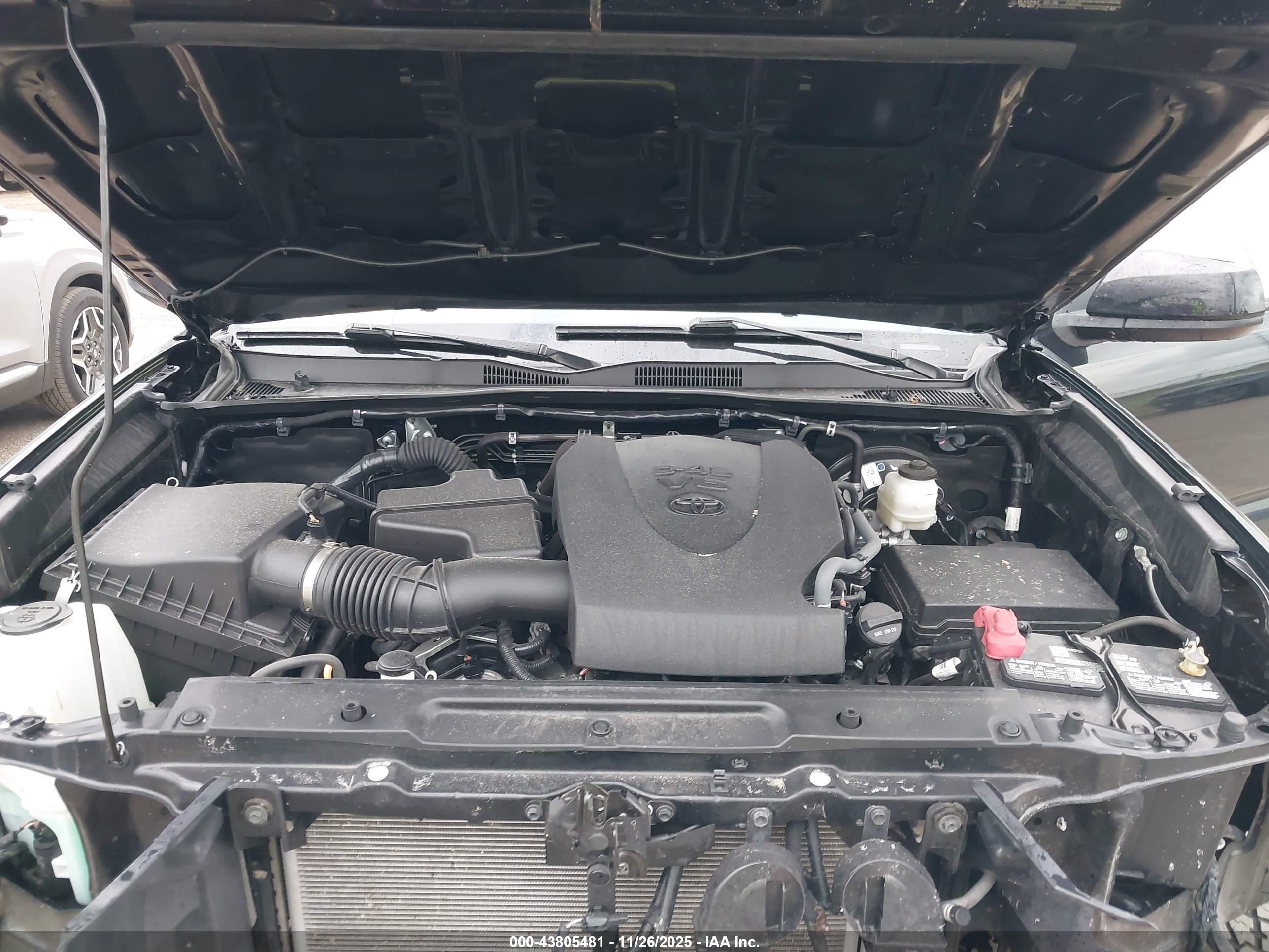 TOYOTA TACOMA image 10