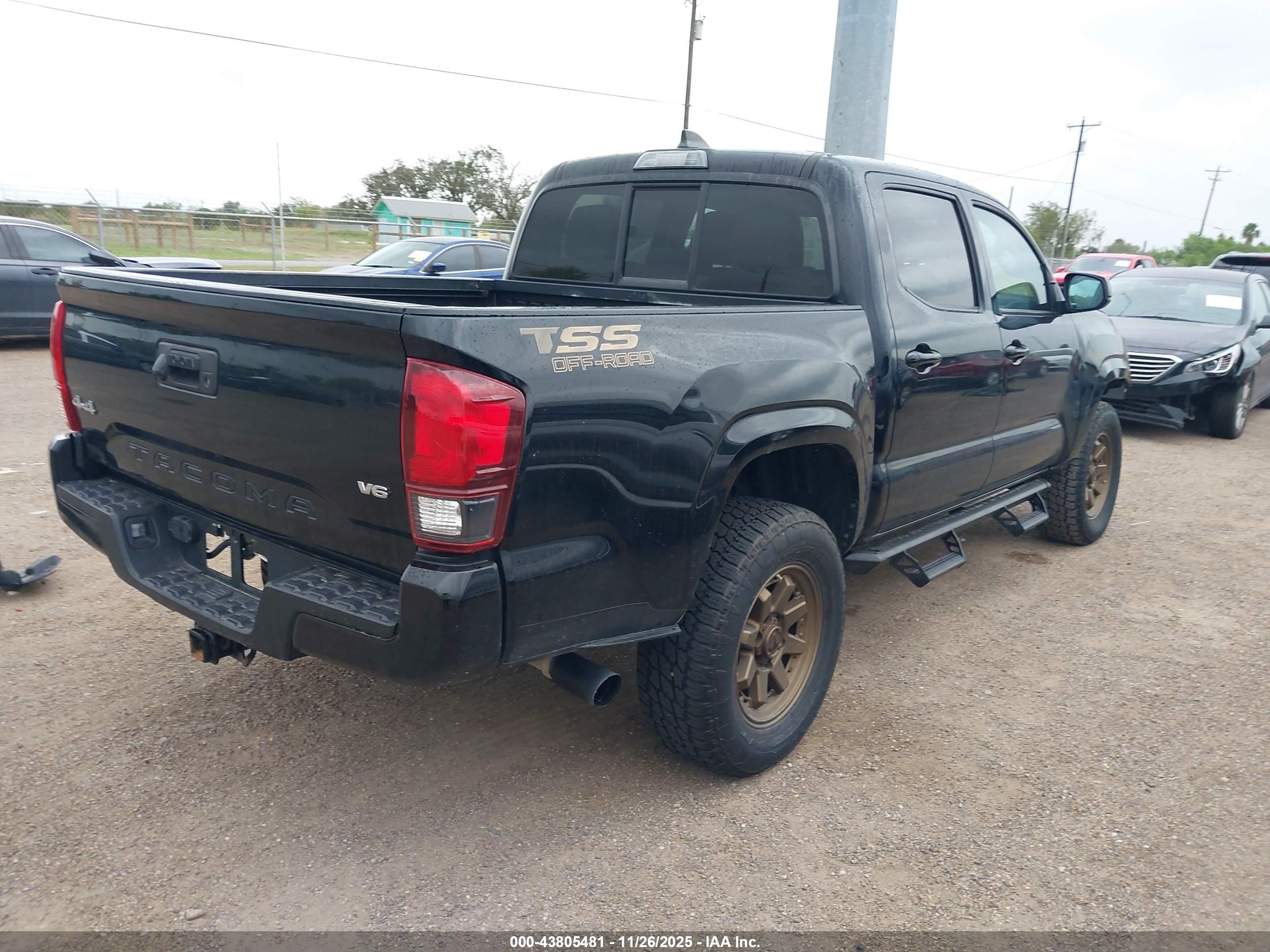 TOYOTA TACOMA image 4
