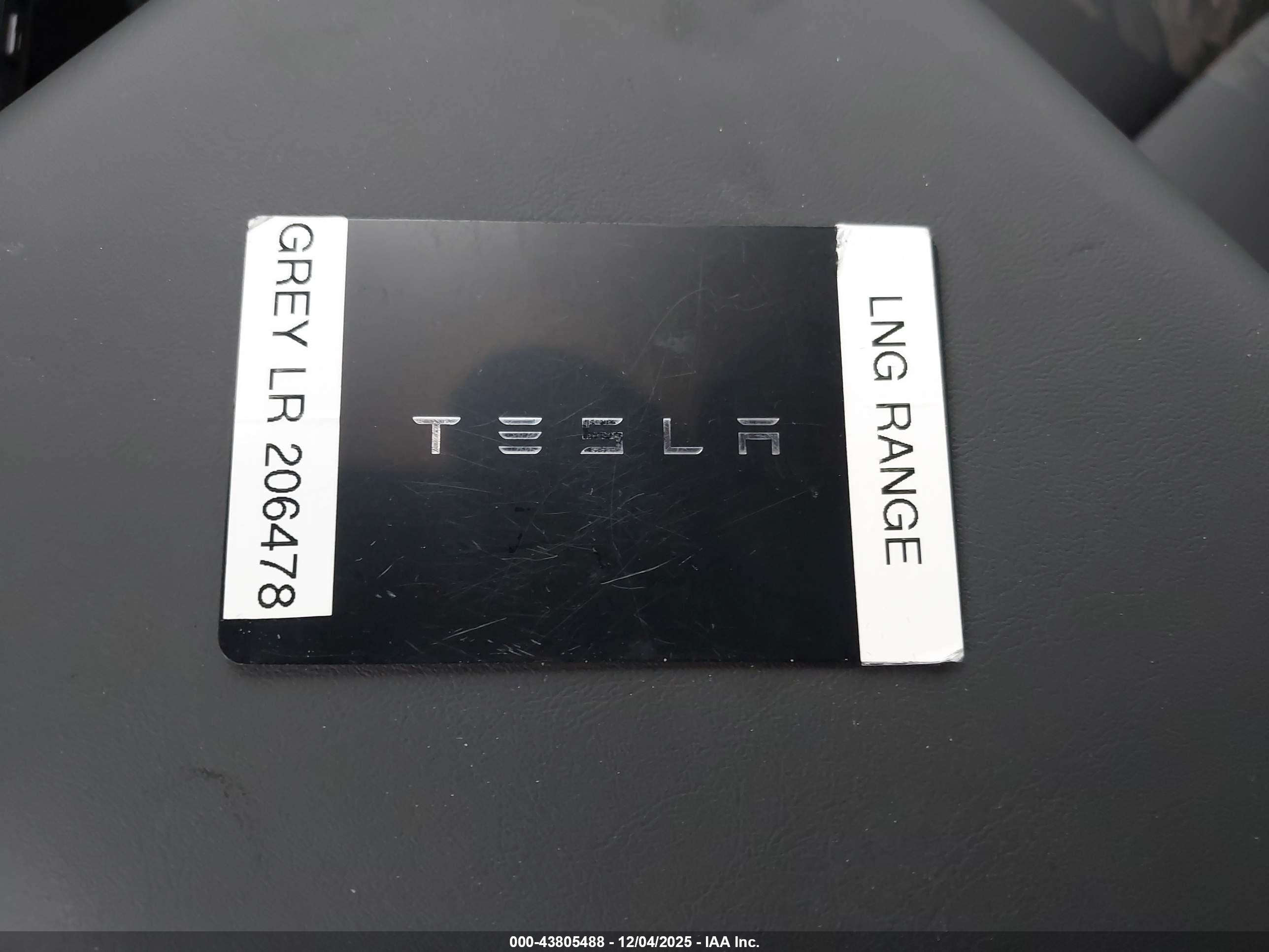 TESLA MODEL image 11