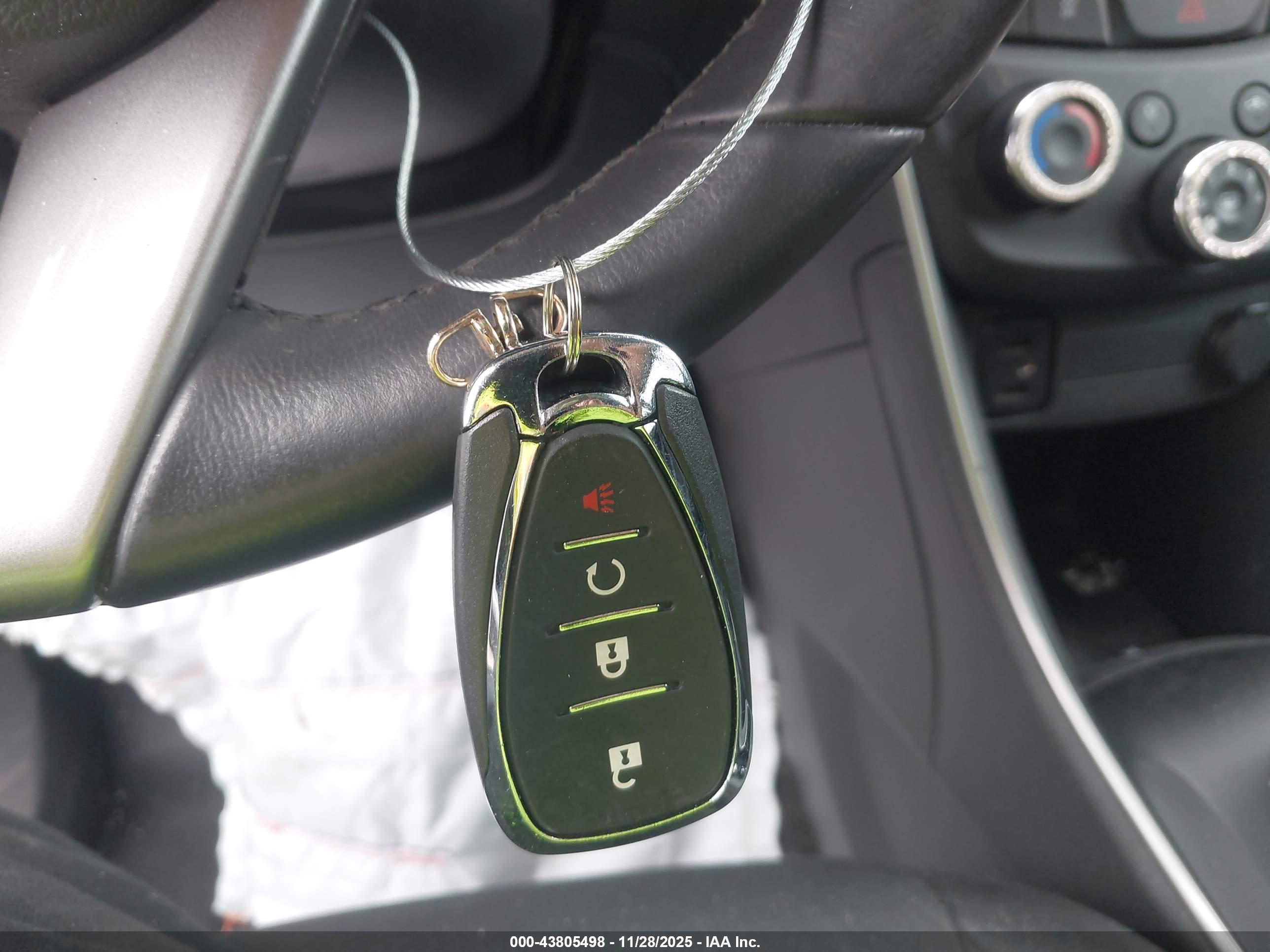 CHEVROLET TRAX image 11