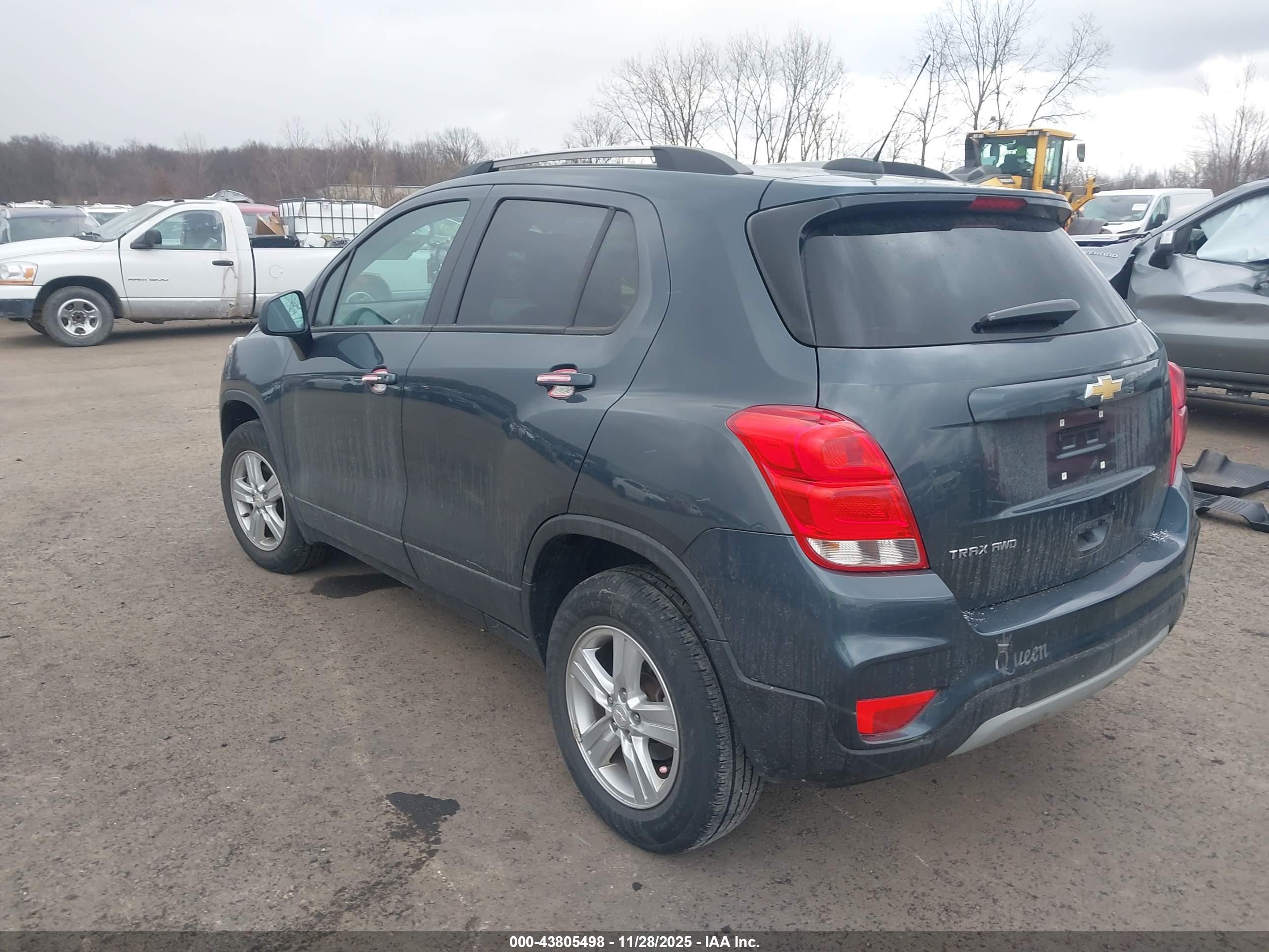 CHEVROLET TRAX image 3