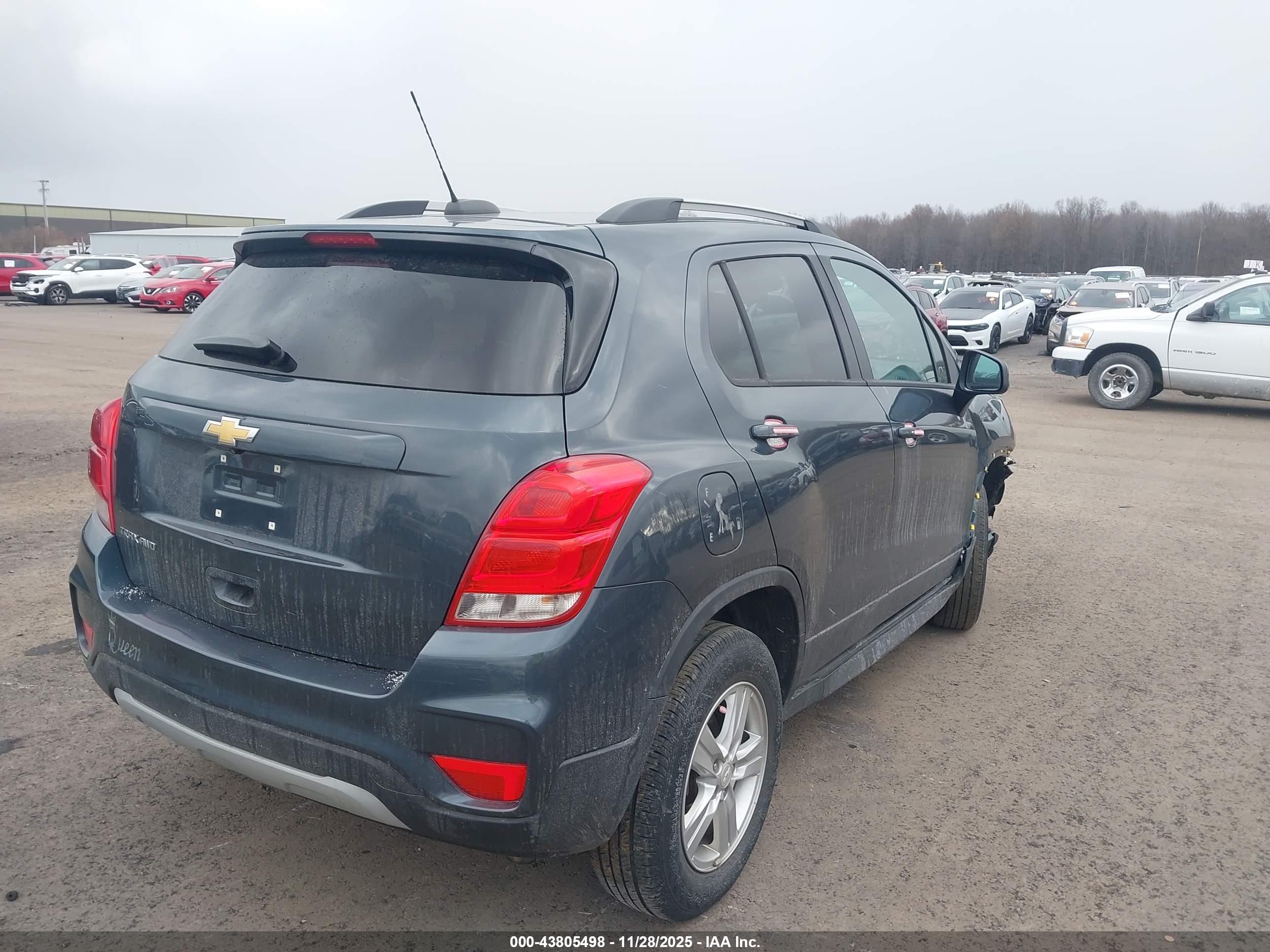 CHEVROLET TRAX image 4