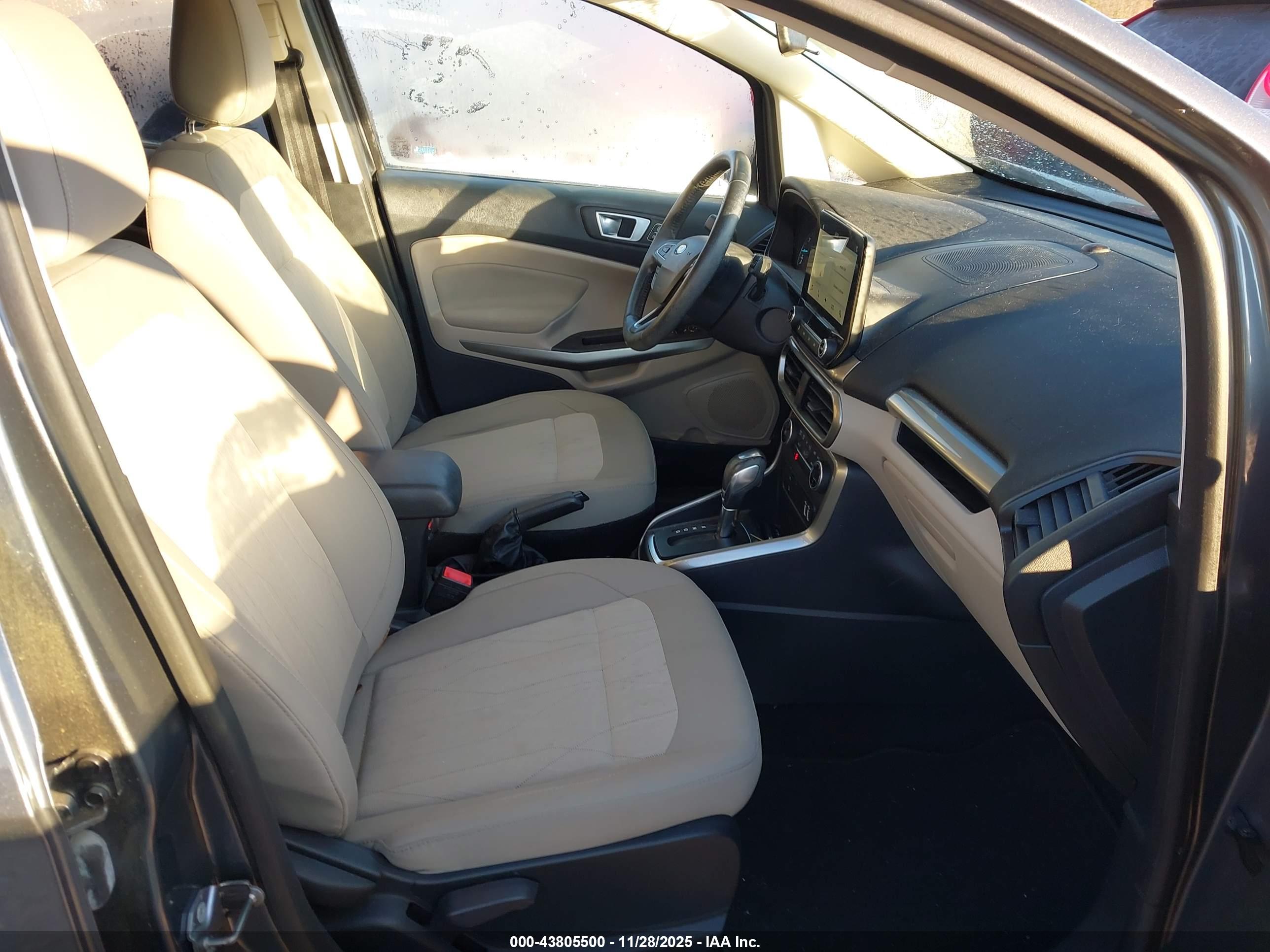 FORD ECOSPORT image 5