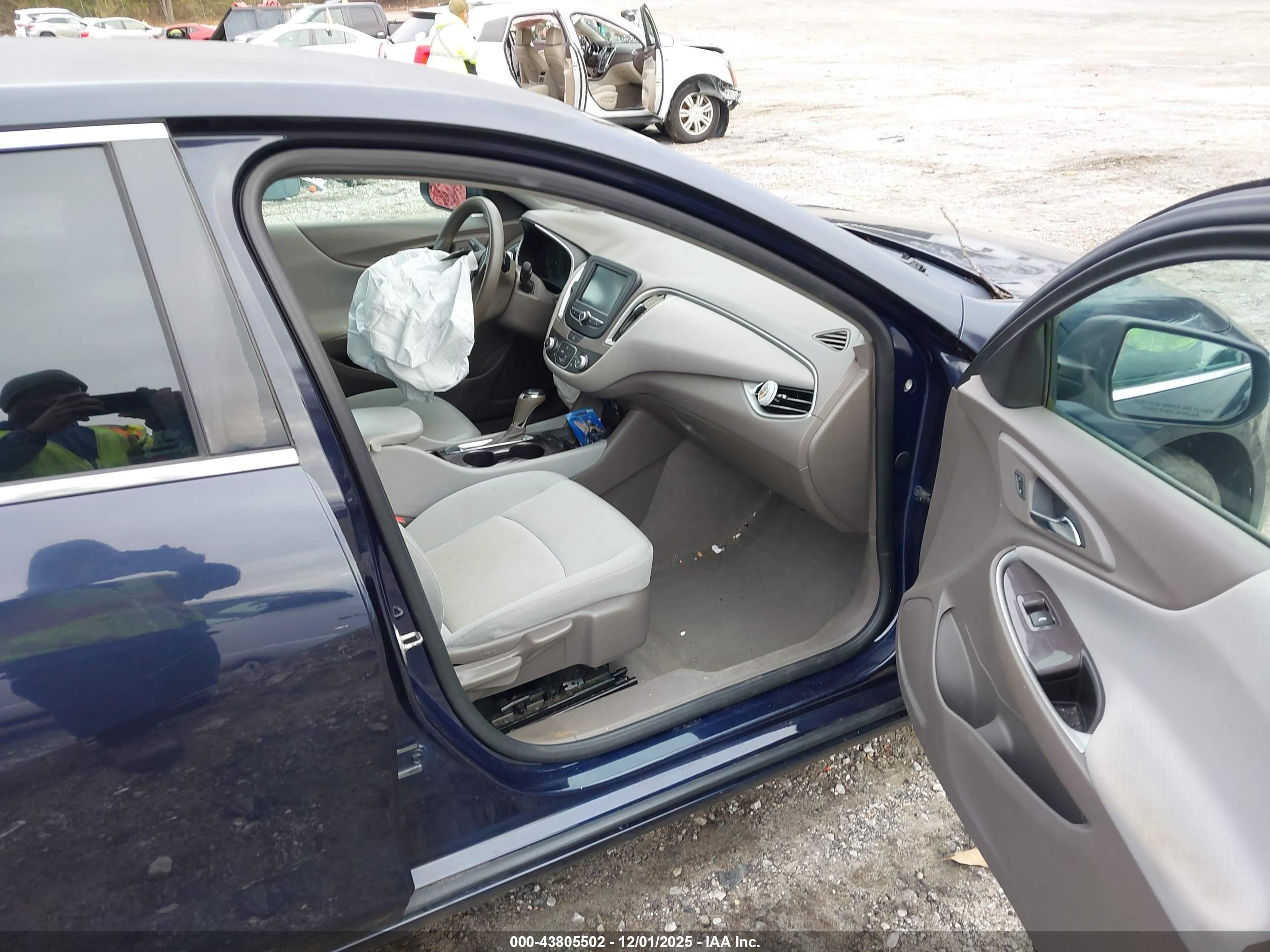 CHEVROLET MALIBU image 5
