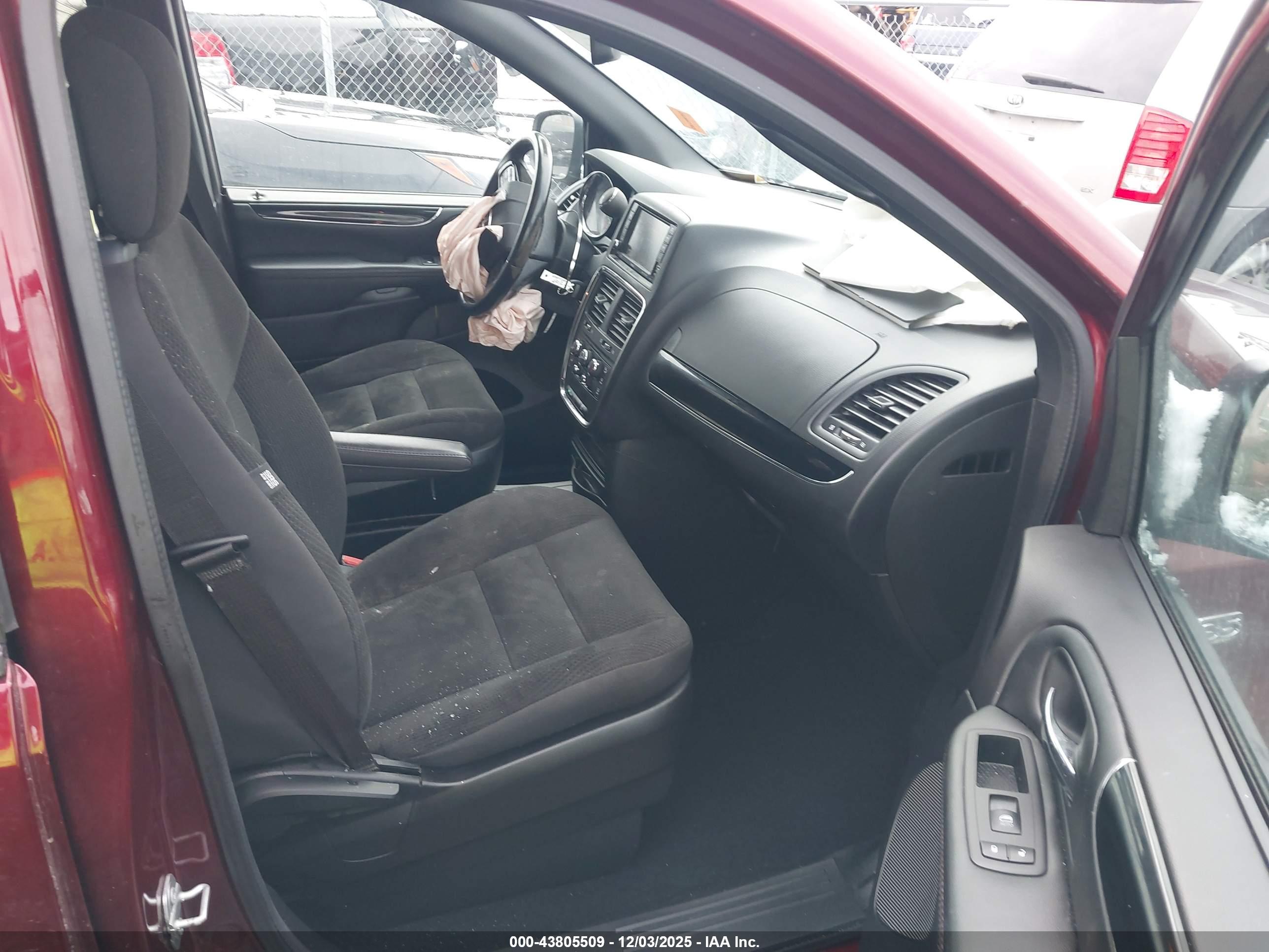 DODGE GRAND image 5