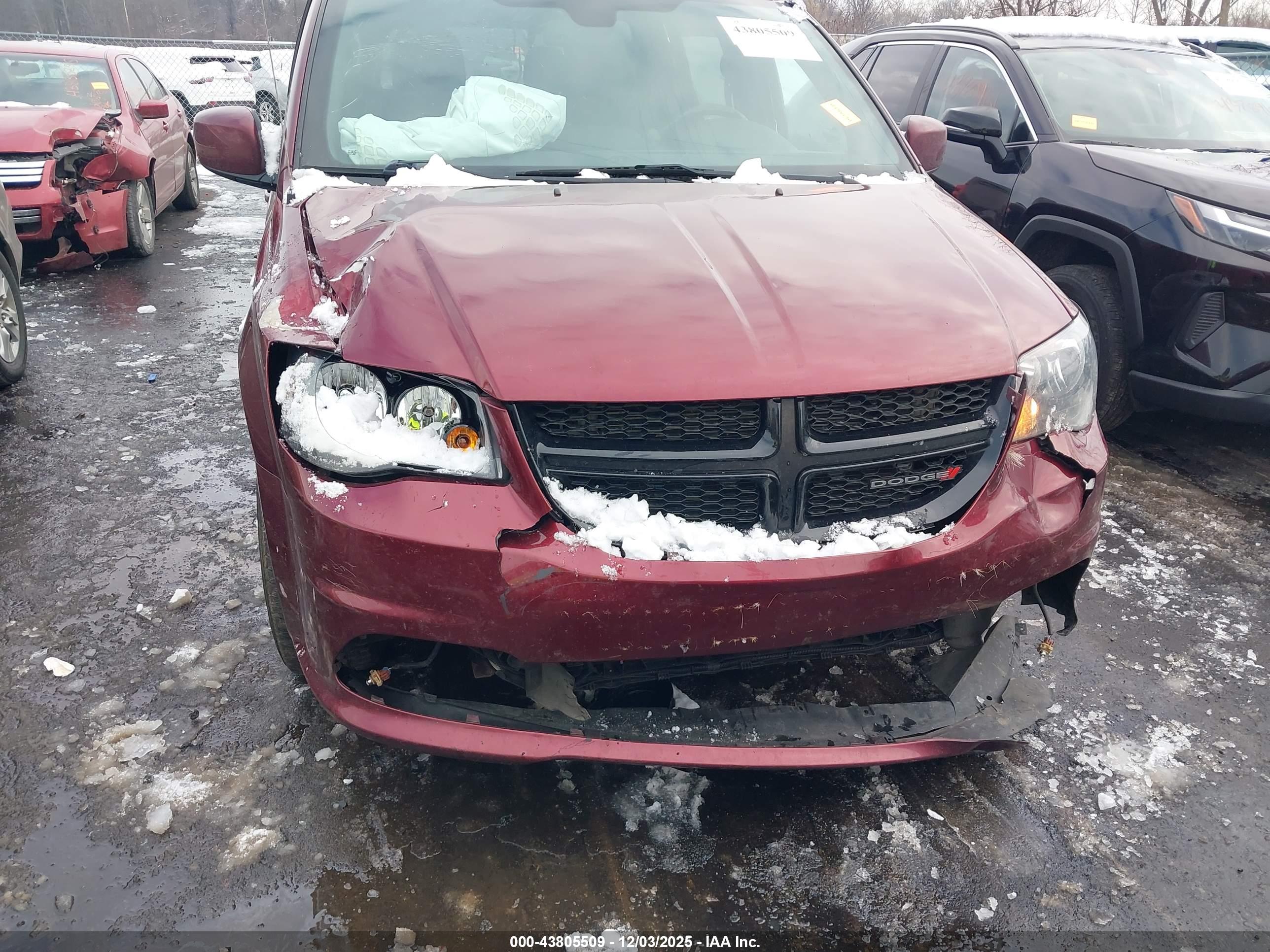 DODGE GRAND image 6
