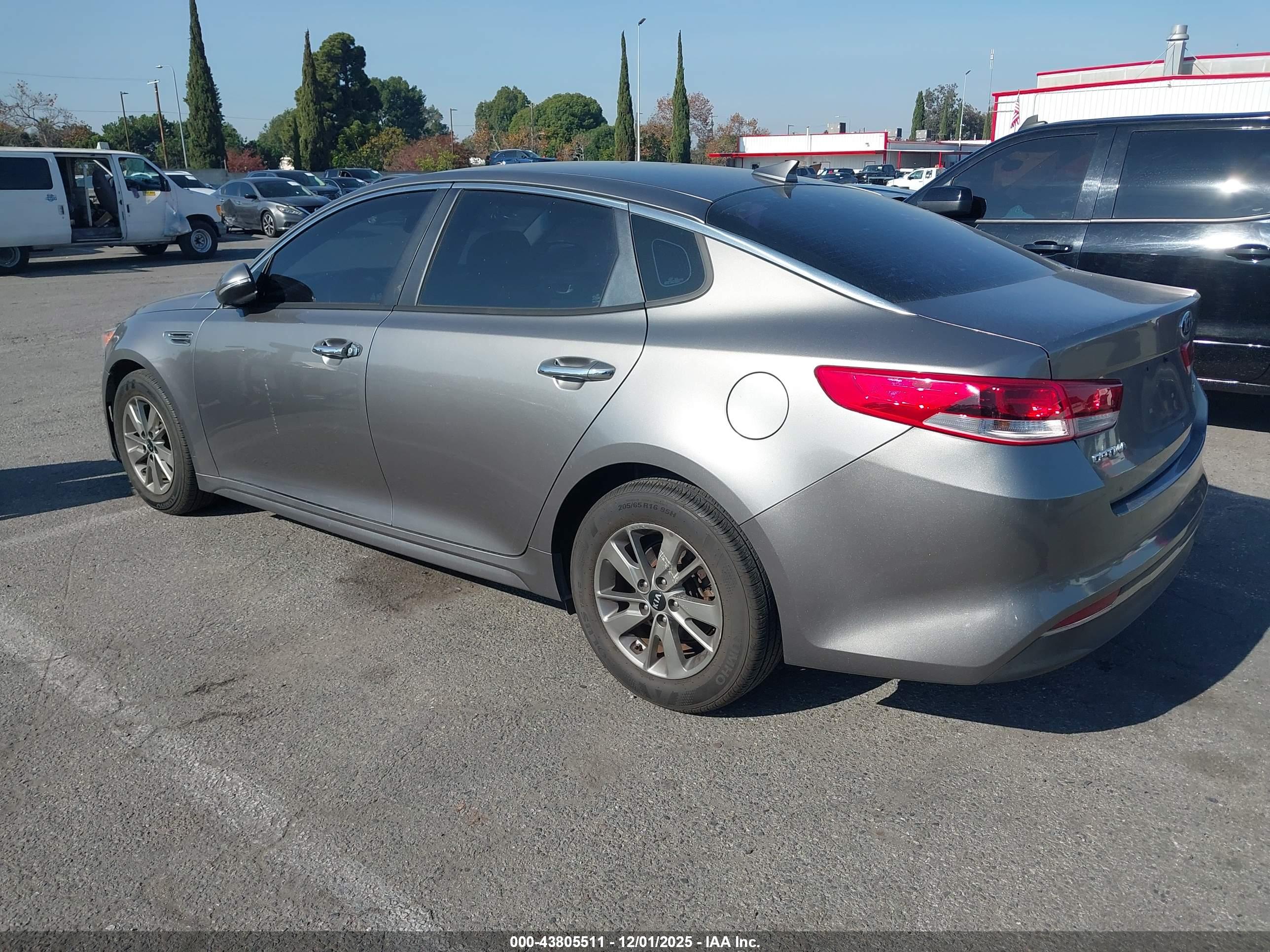 KIA OPTIMA image 3