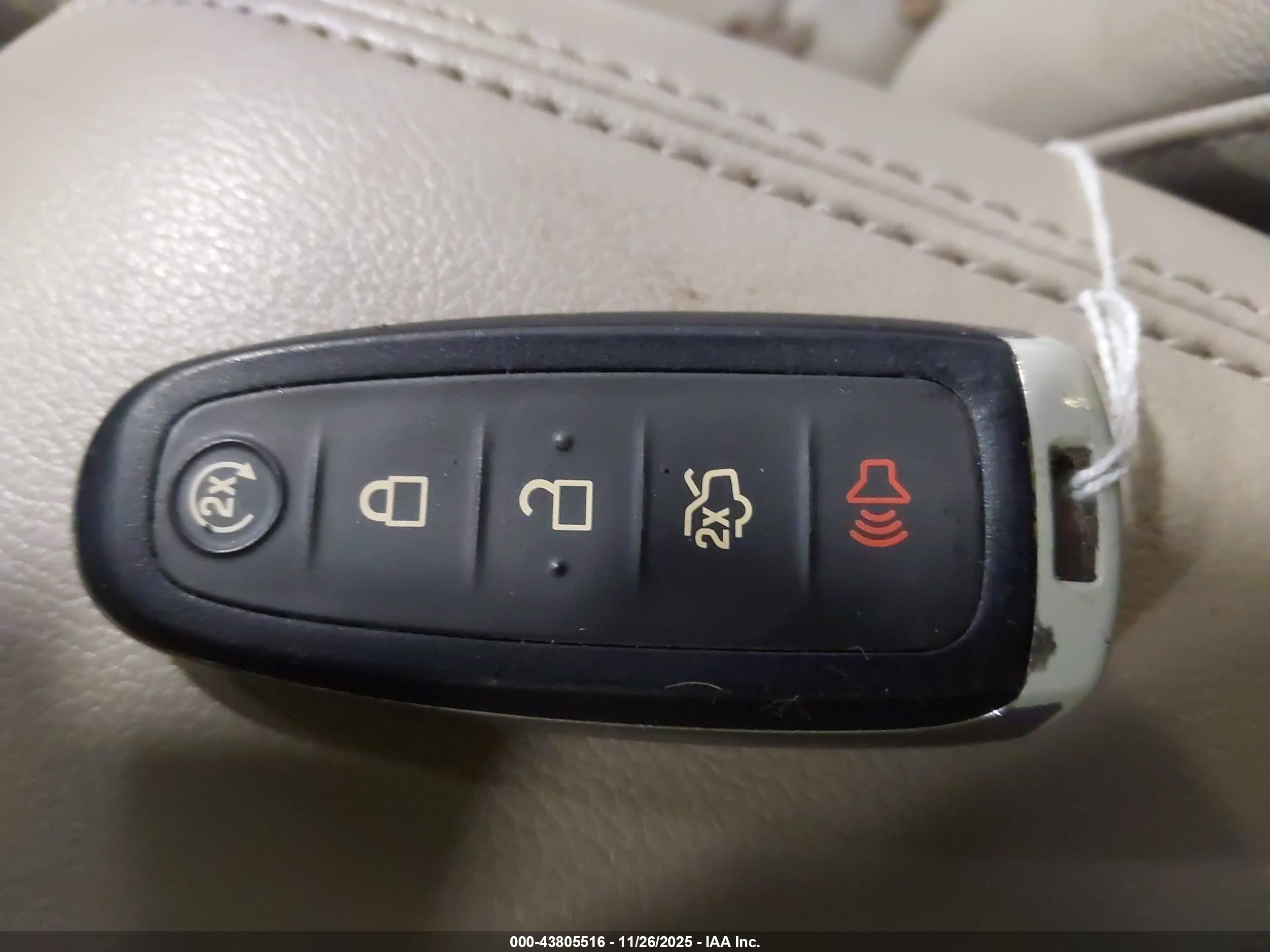 FORD ESCAPE image 11