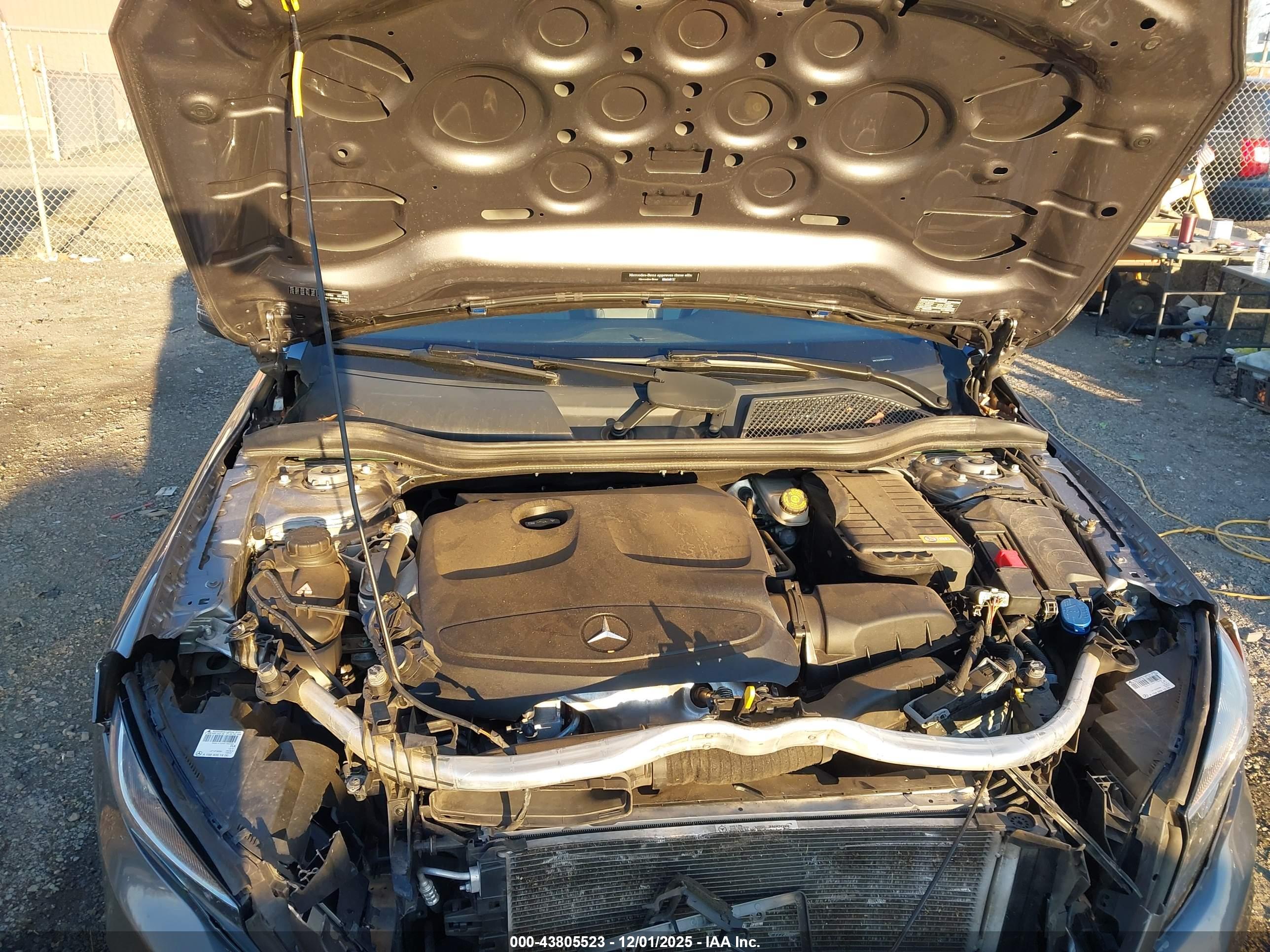 MERCEDES-BENZ GLA image 10