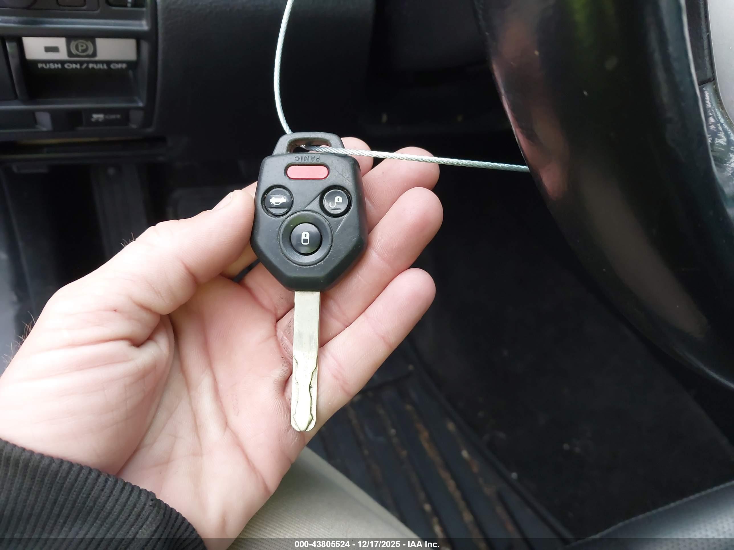 SUBARU OUTBACK image 11