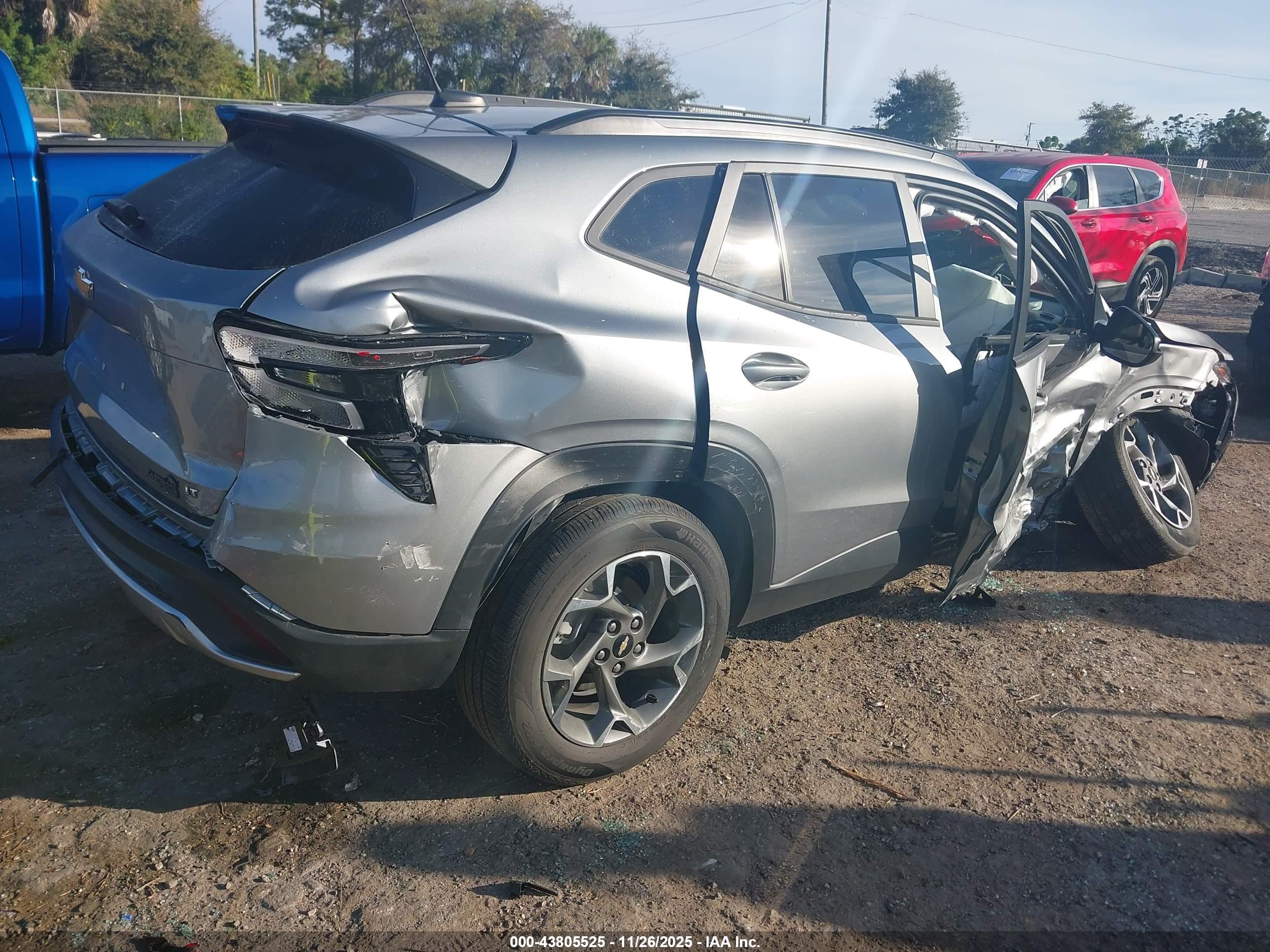 CHEVROLET TRAX image 4
