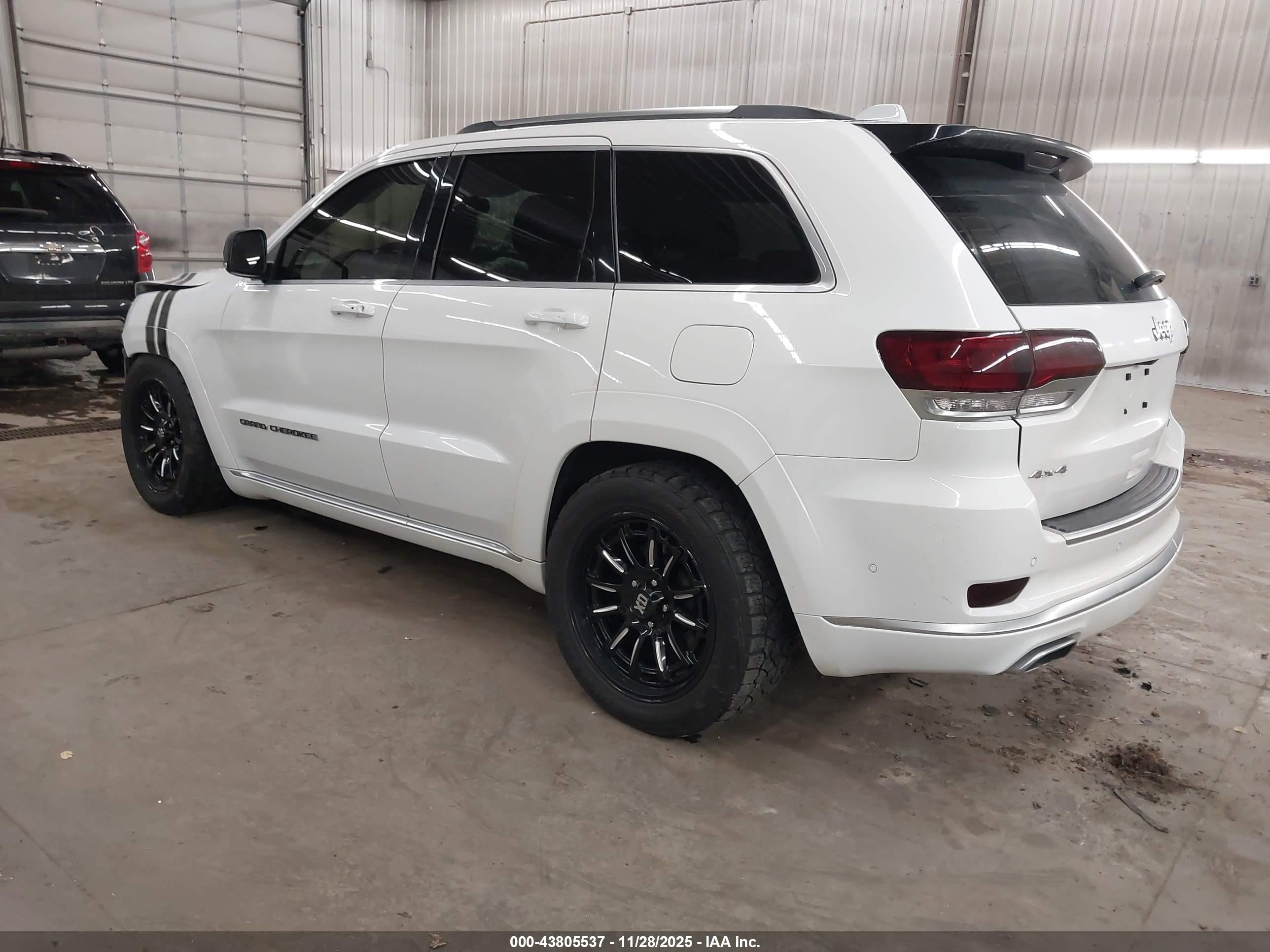 JEEP GRAND image 3
