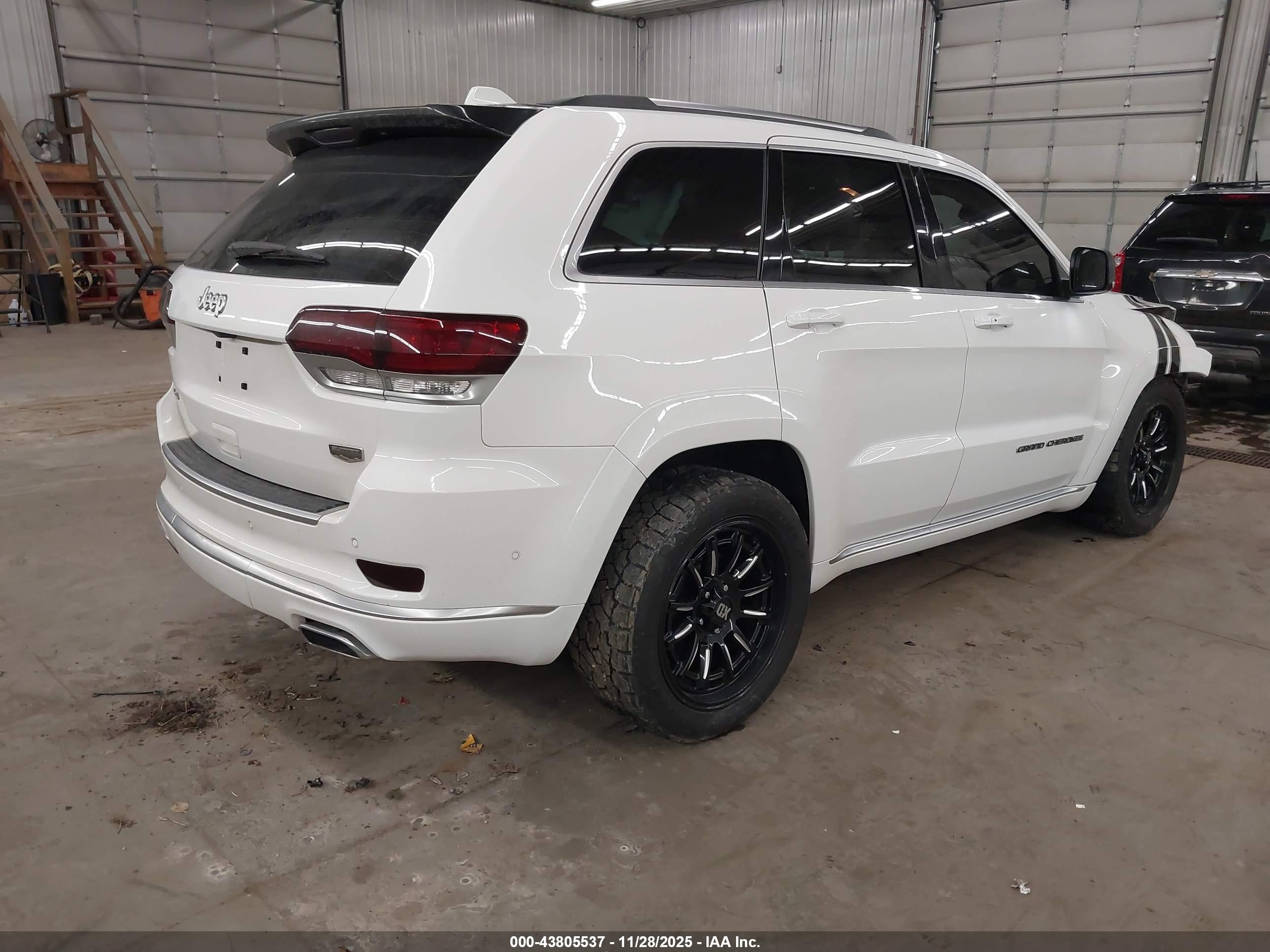JEEP GRAND image 4