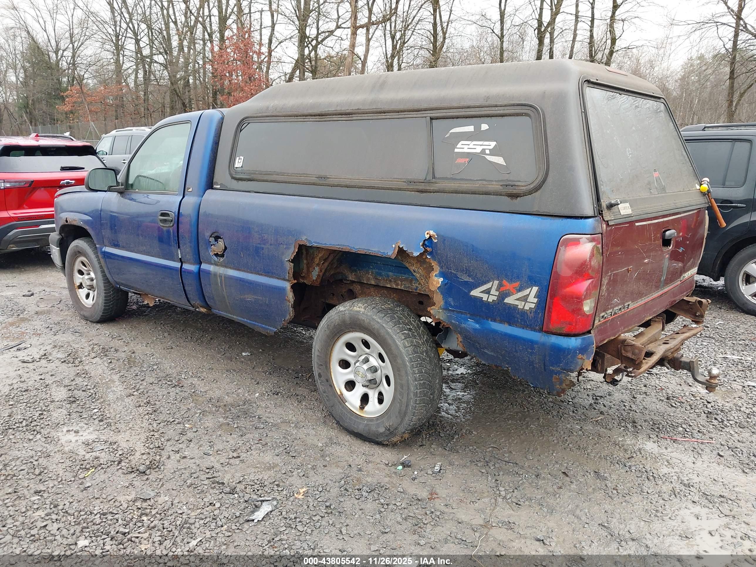 CHEVROLET SILVERADO image 3