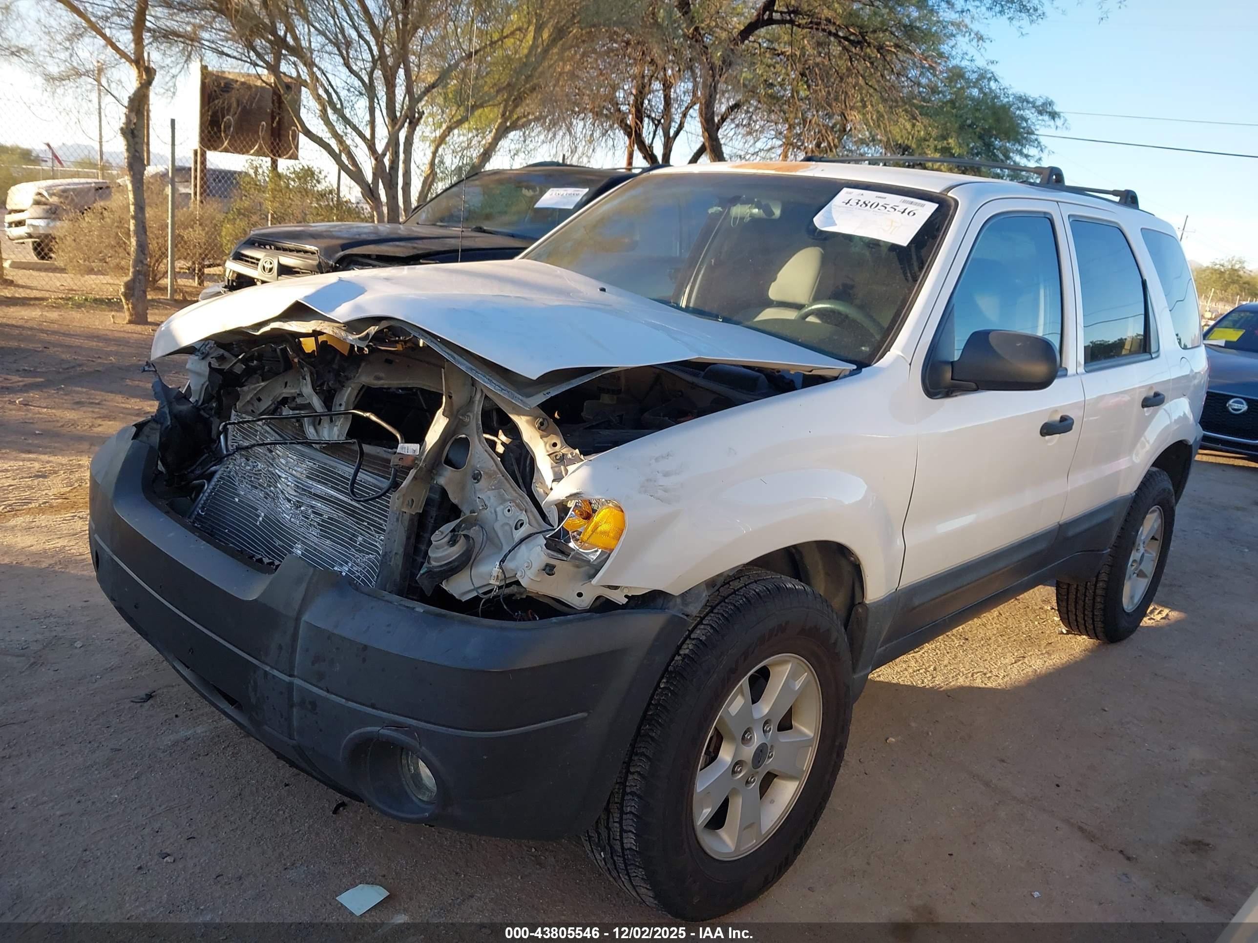 FORD ESCAPE image 2