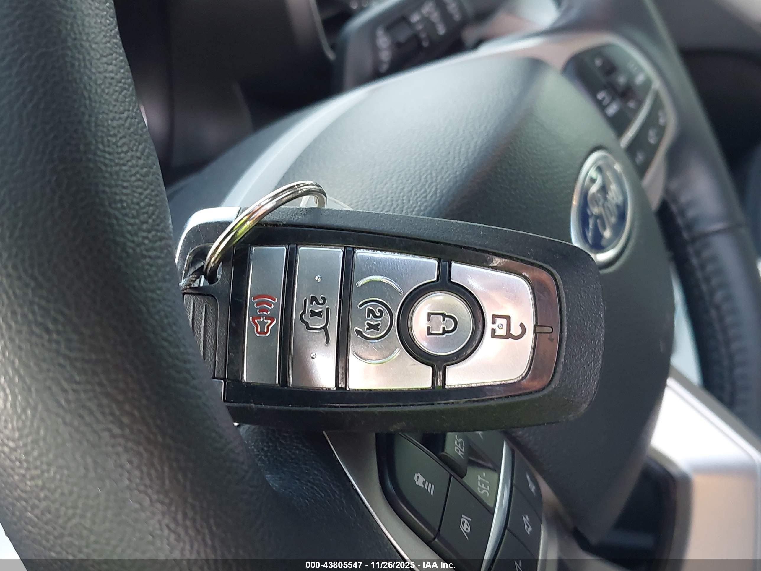FORD EXPLORER image 11