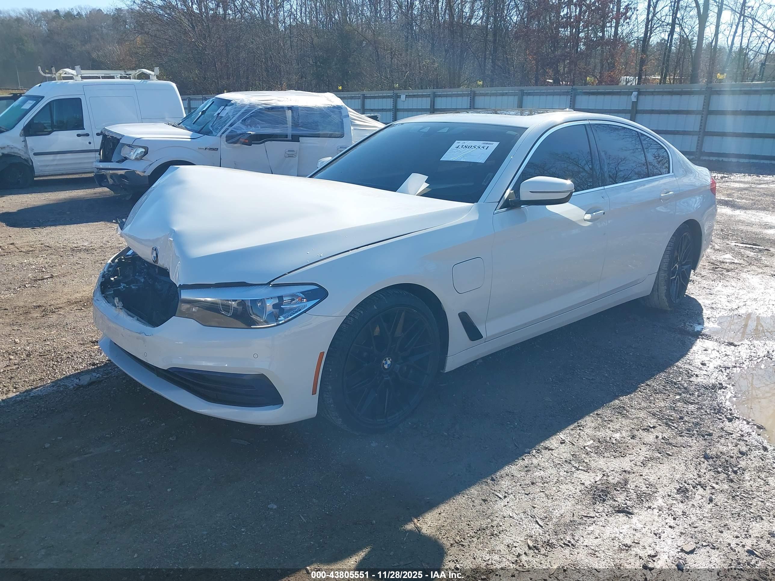 BMW 530E image 2