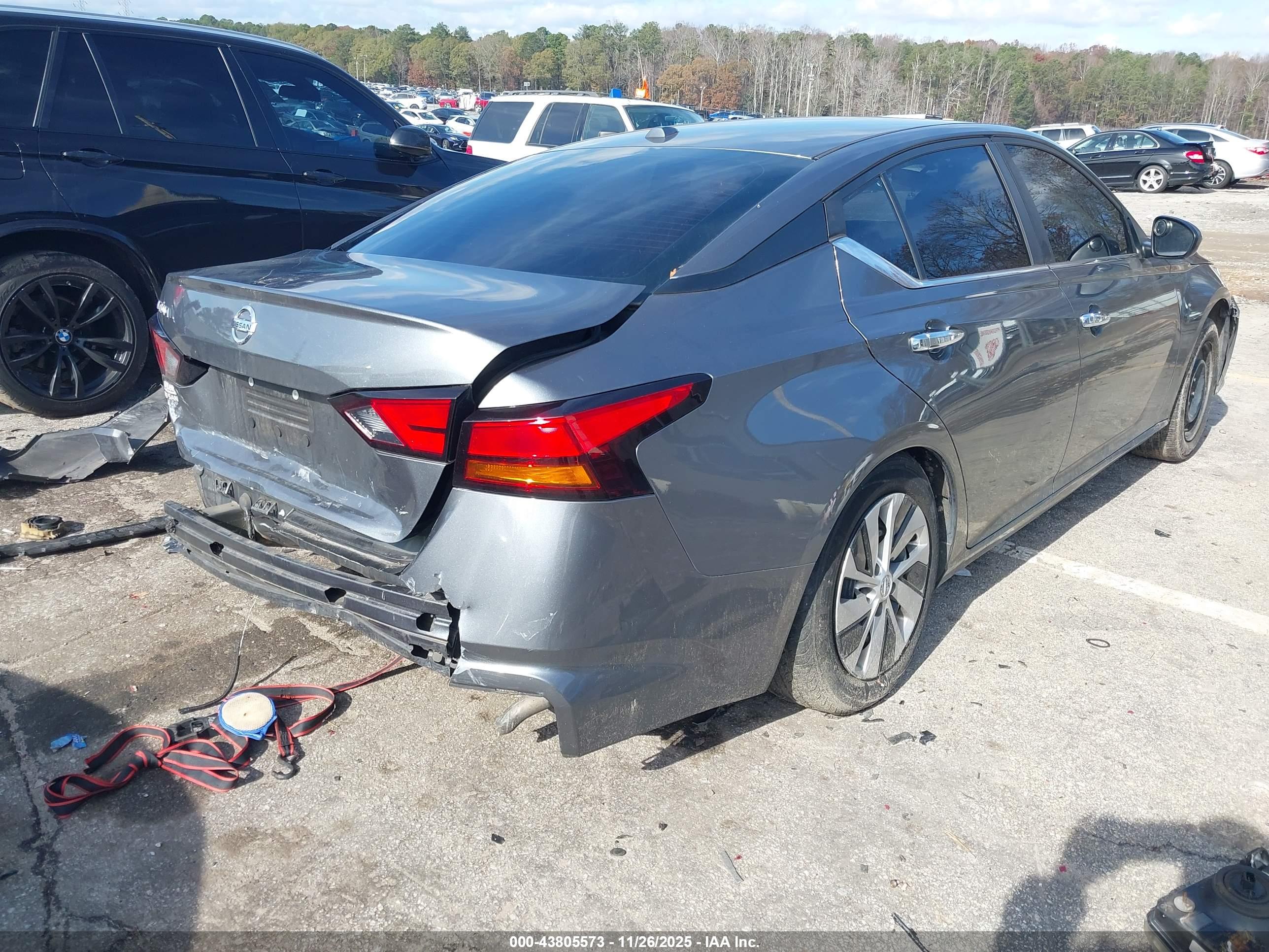 NISSAN ALTIMA image 4