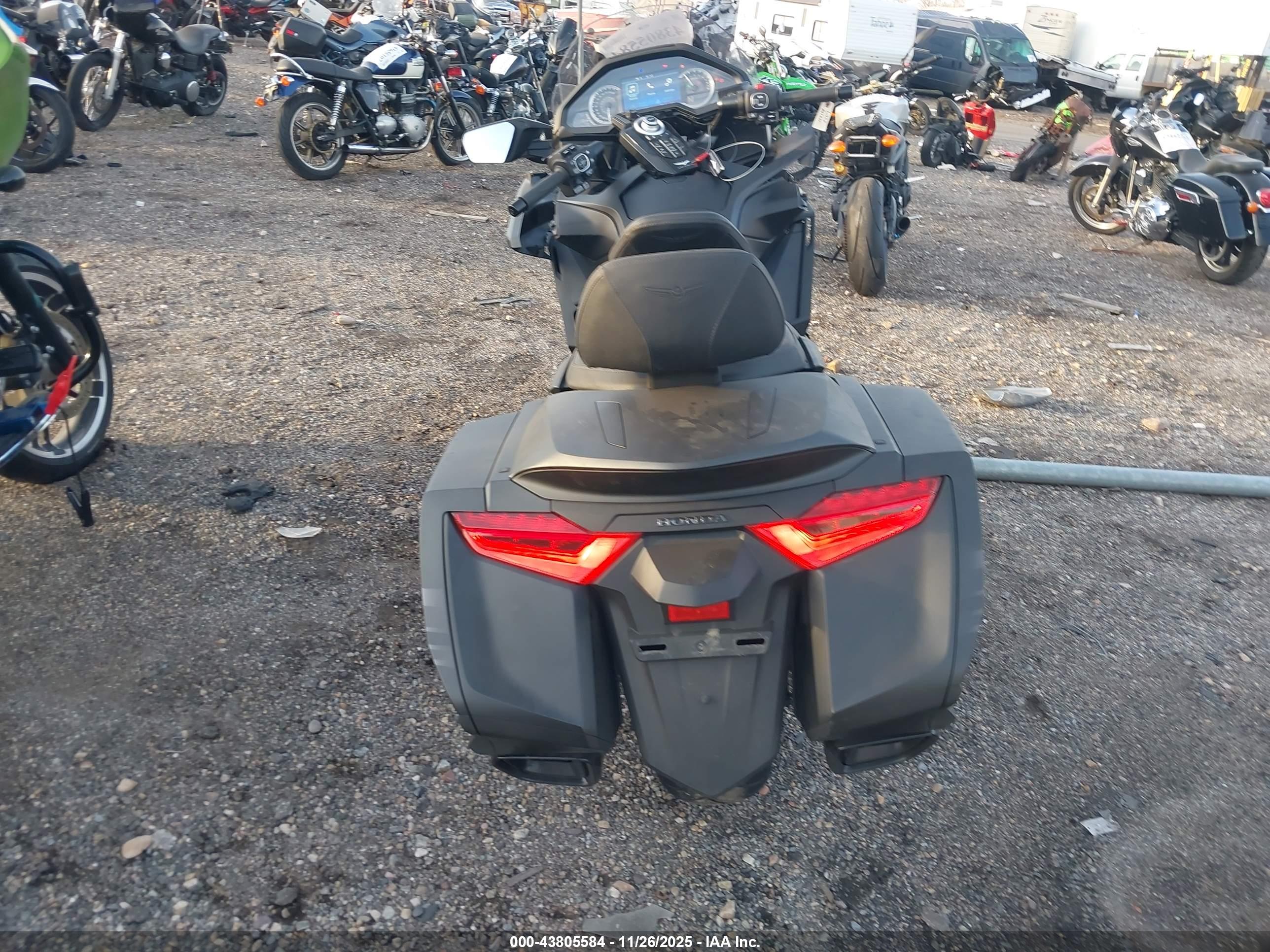 HONDA GL1800 image 6