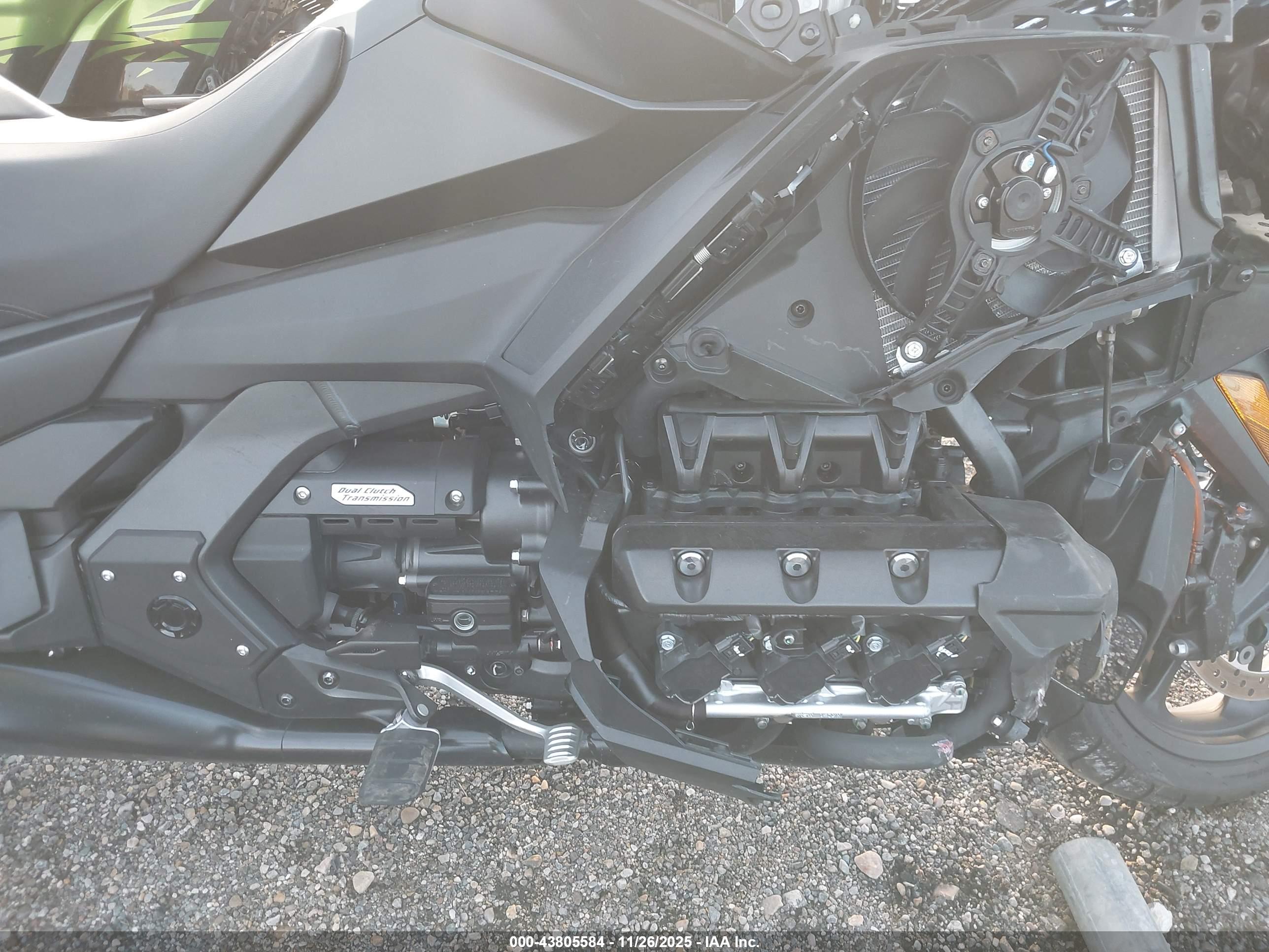 HONDA GL1800 image 8