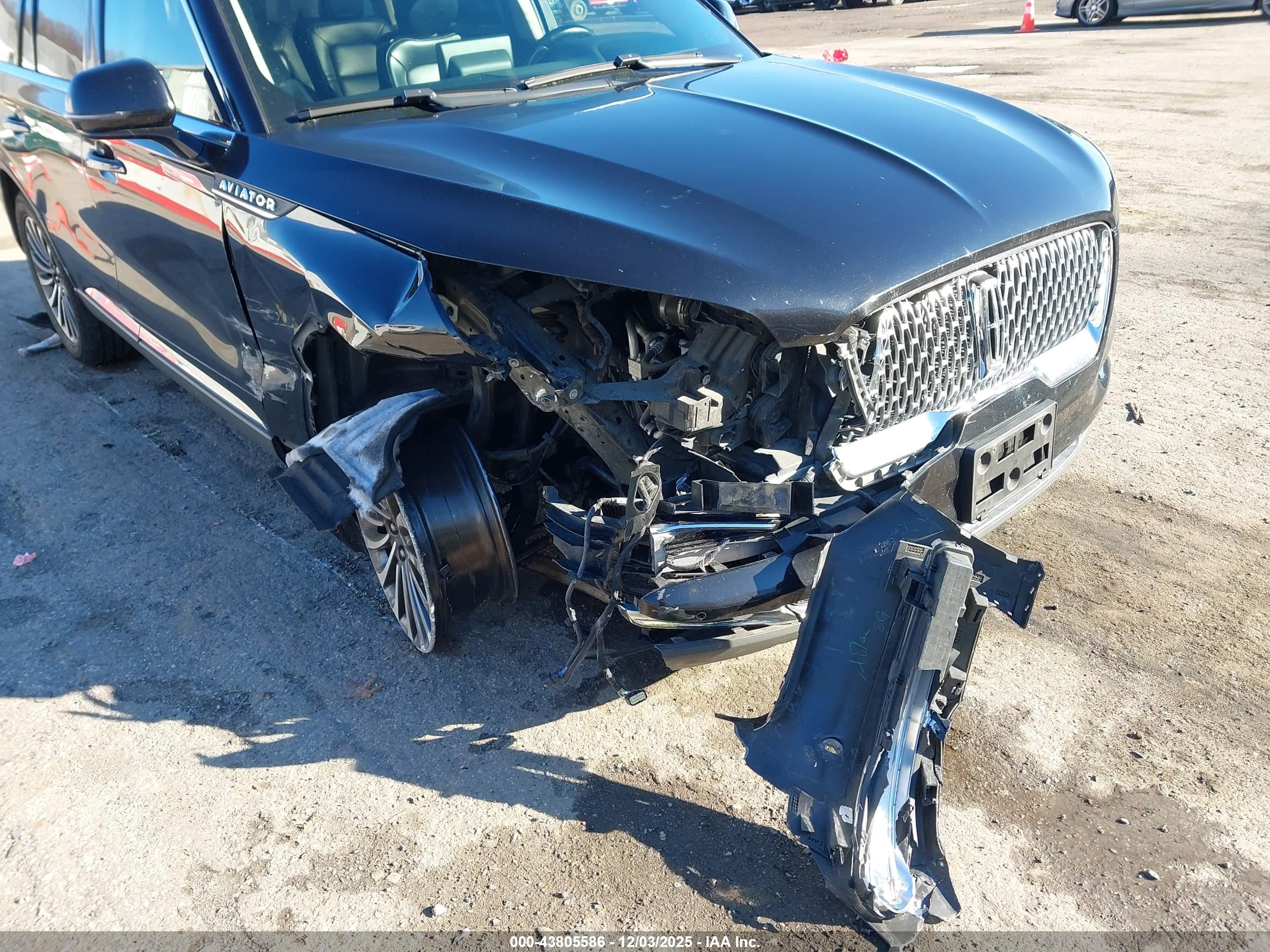 LINCOLN AVIATOR image 6