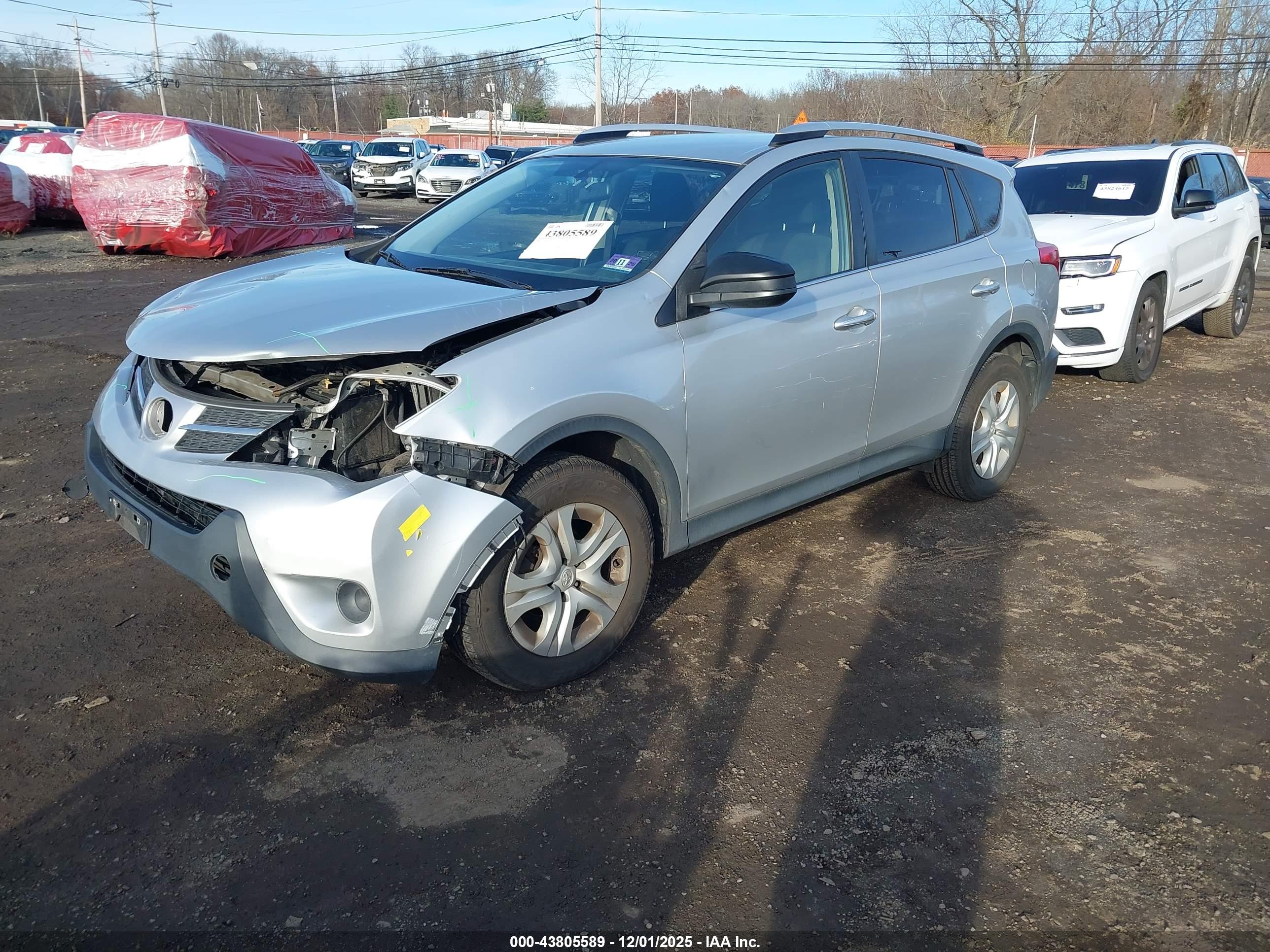 TOYOTA RAV4 image 2
