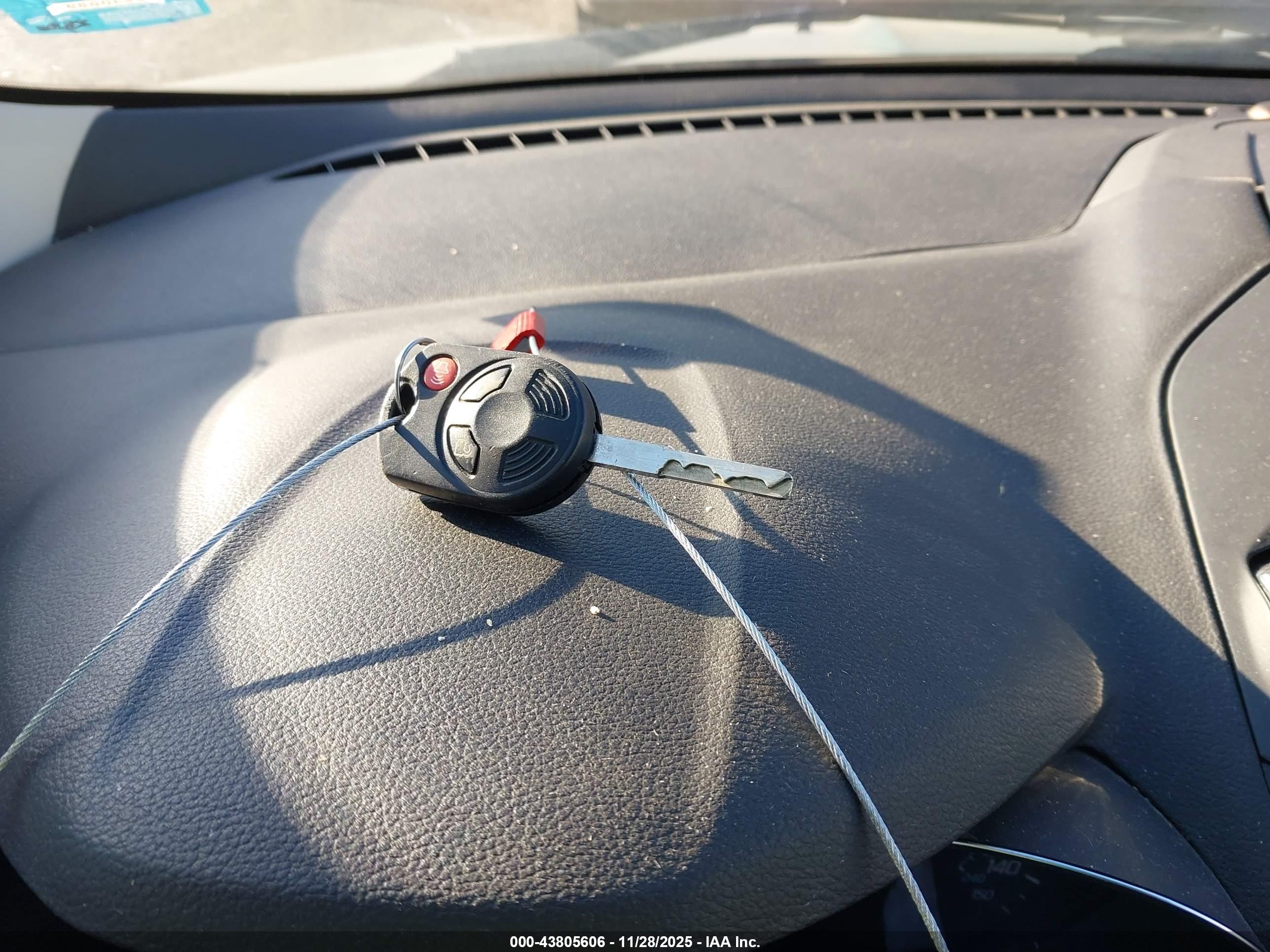 FORD ESCAPE image 11