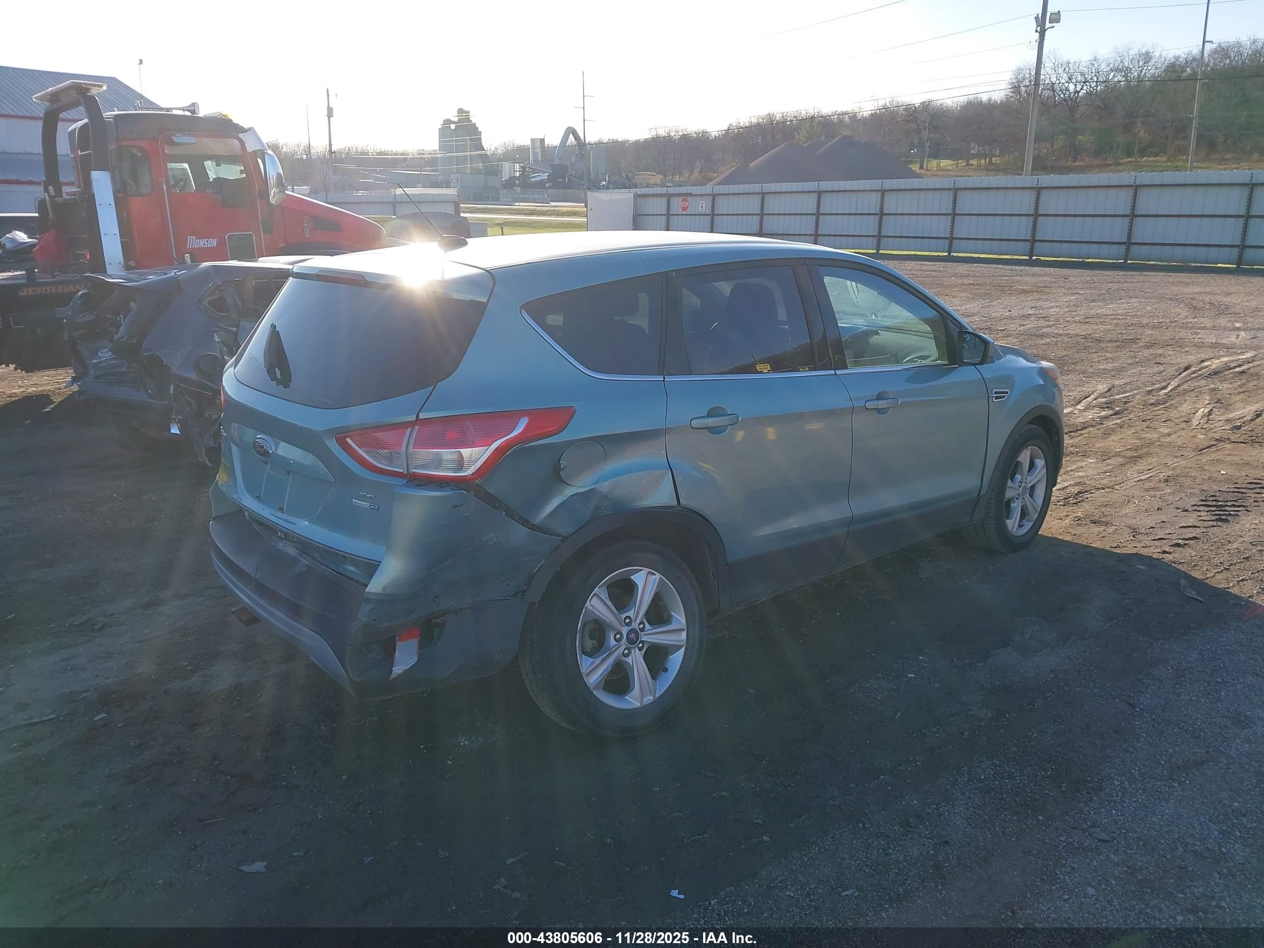 FORD ESCAPE image 4