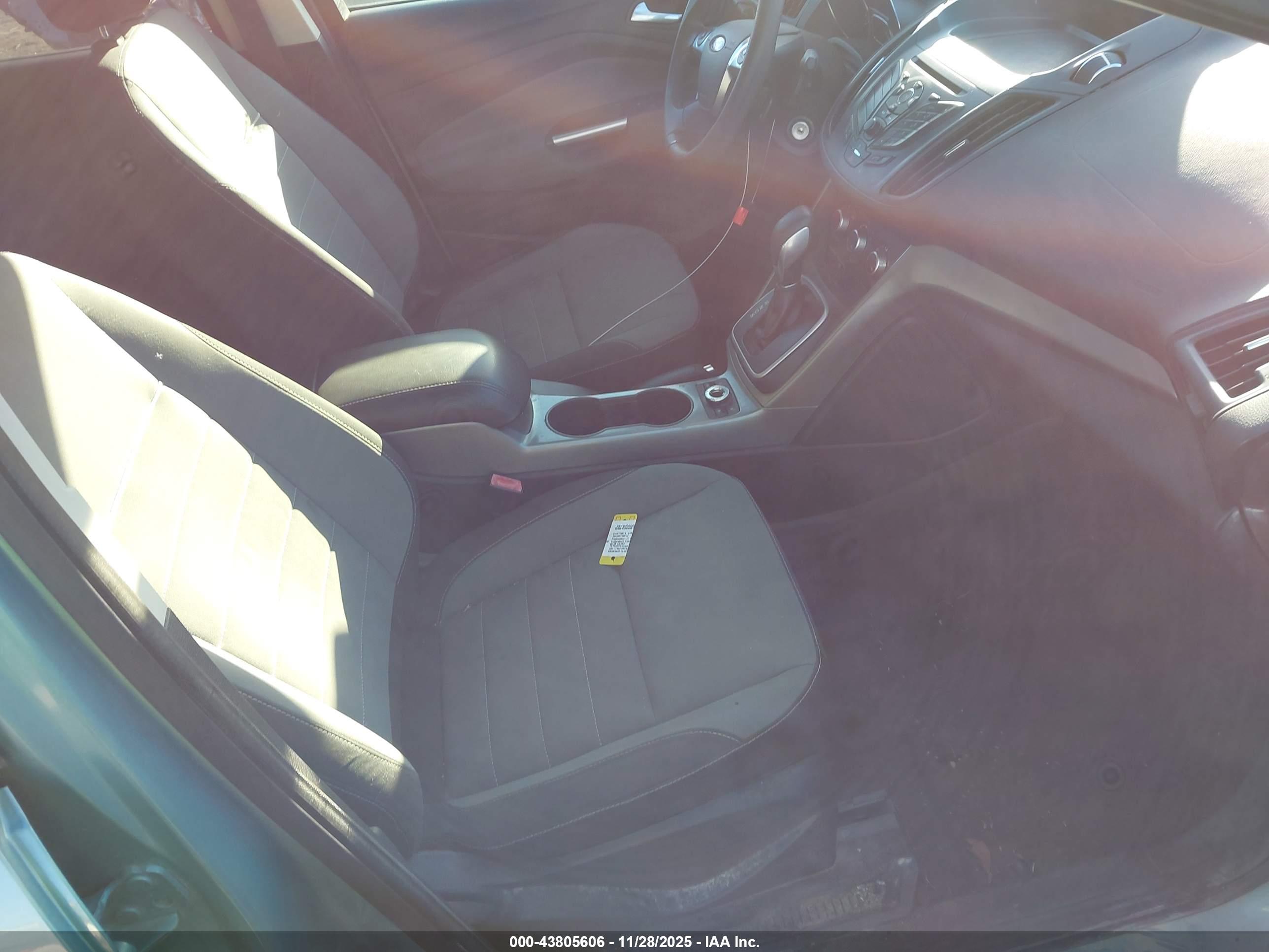 FORD ESCAPE image 5