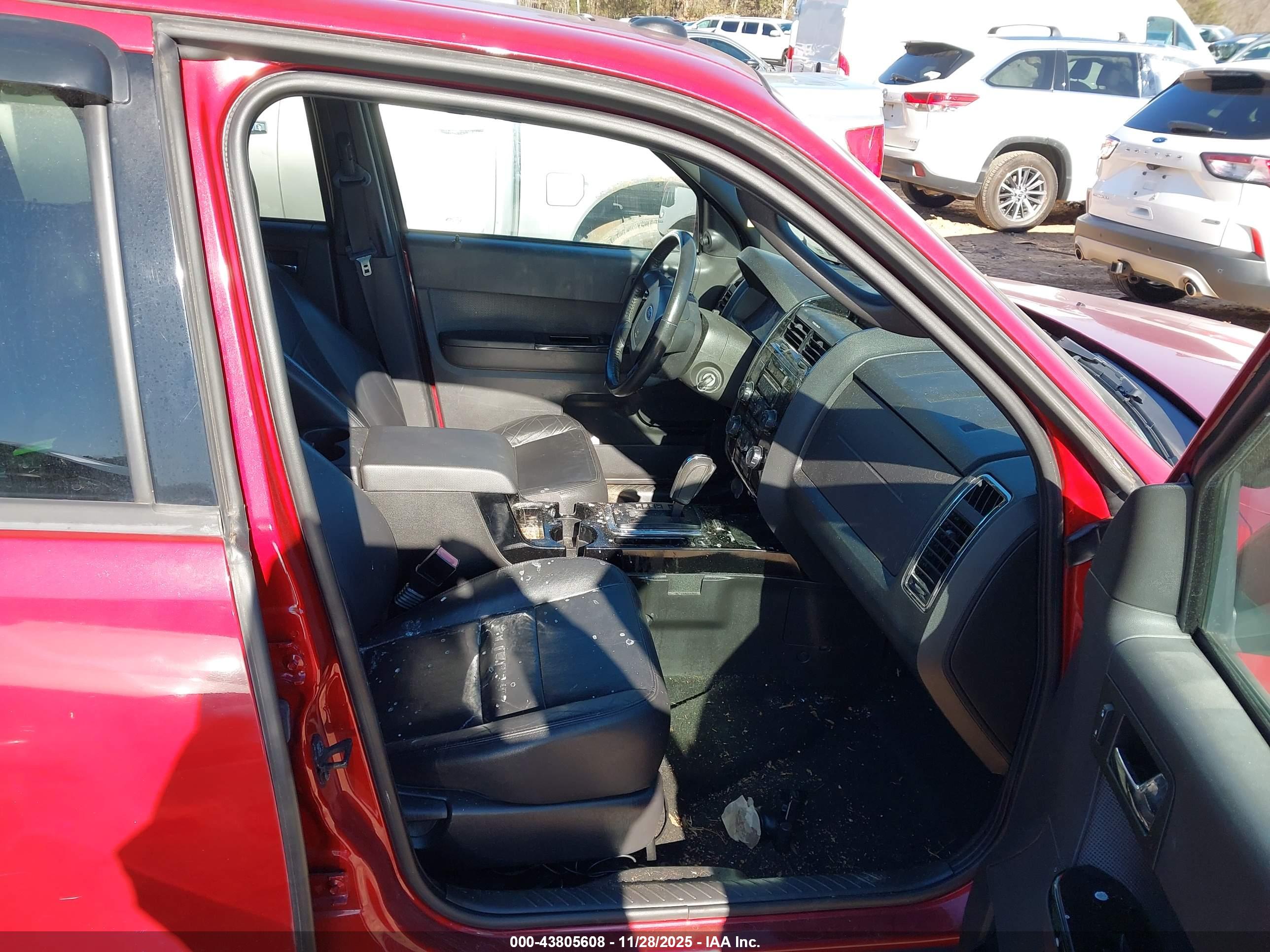 FORD ESCAPE image 5