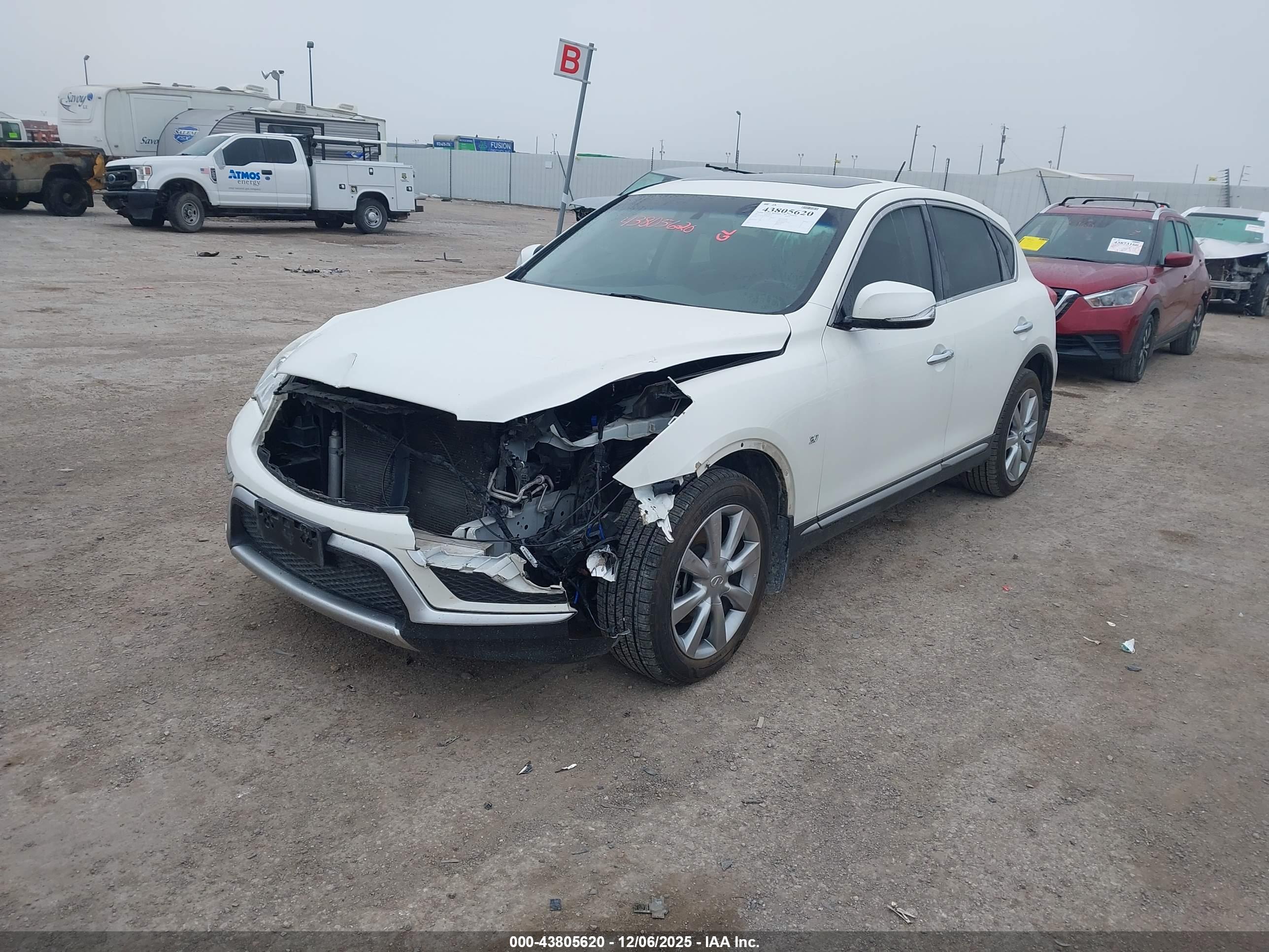 INFINITI QX50 image 2