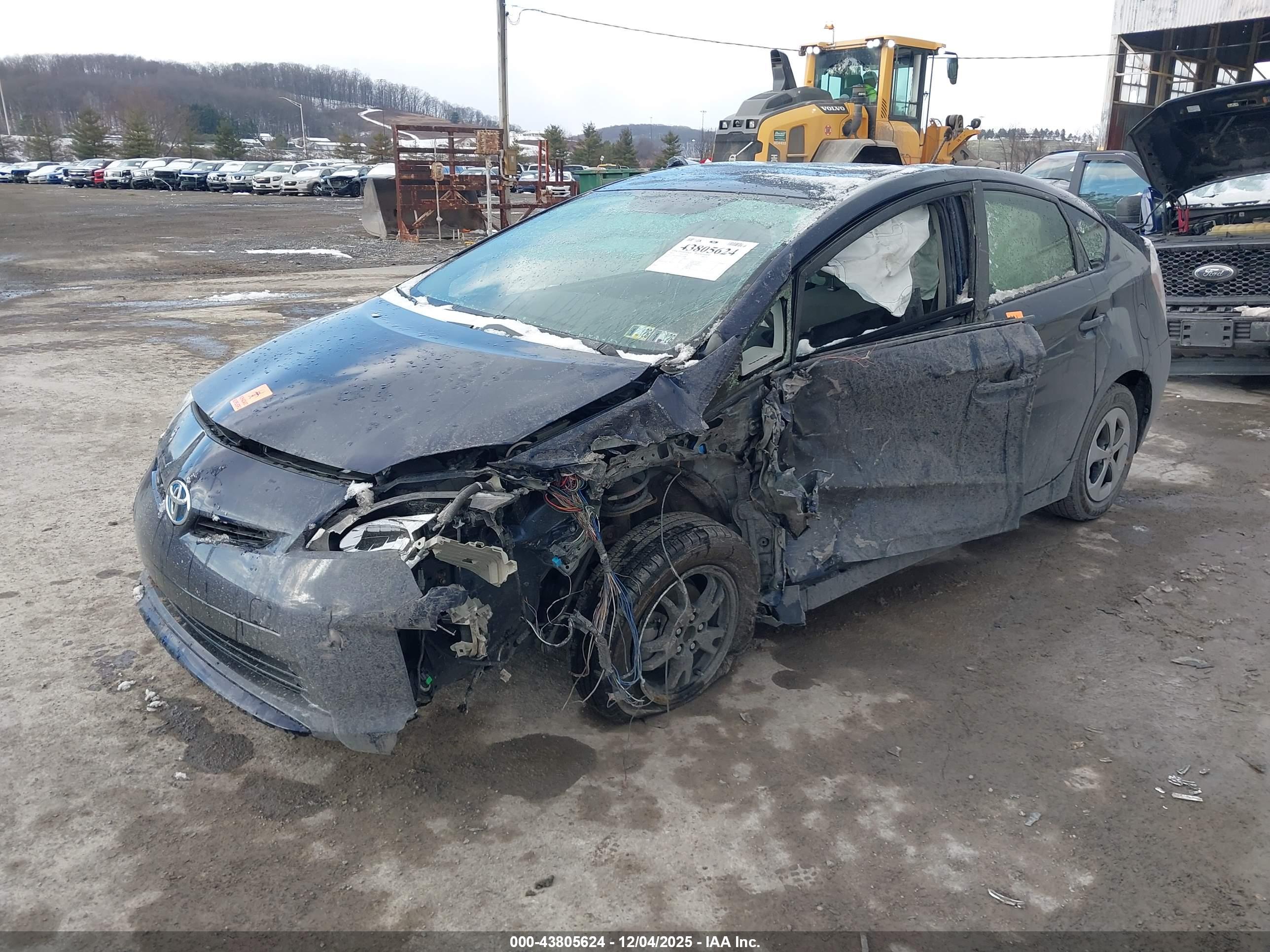 TOYOTA PRIUS image 2