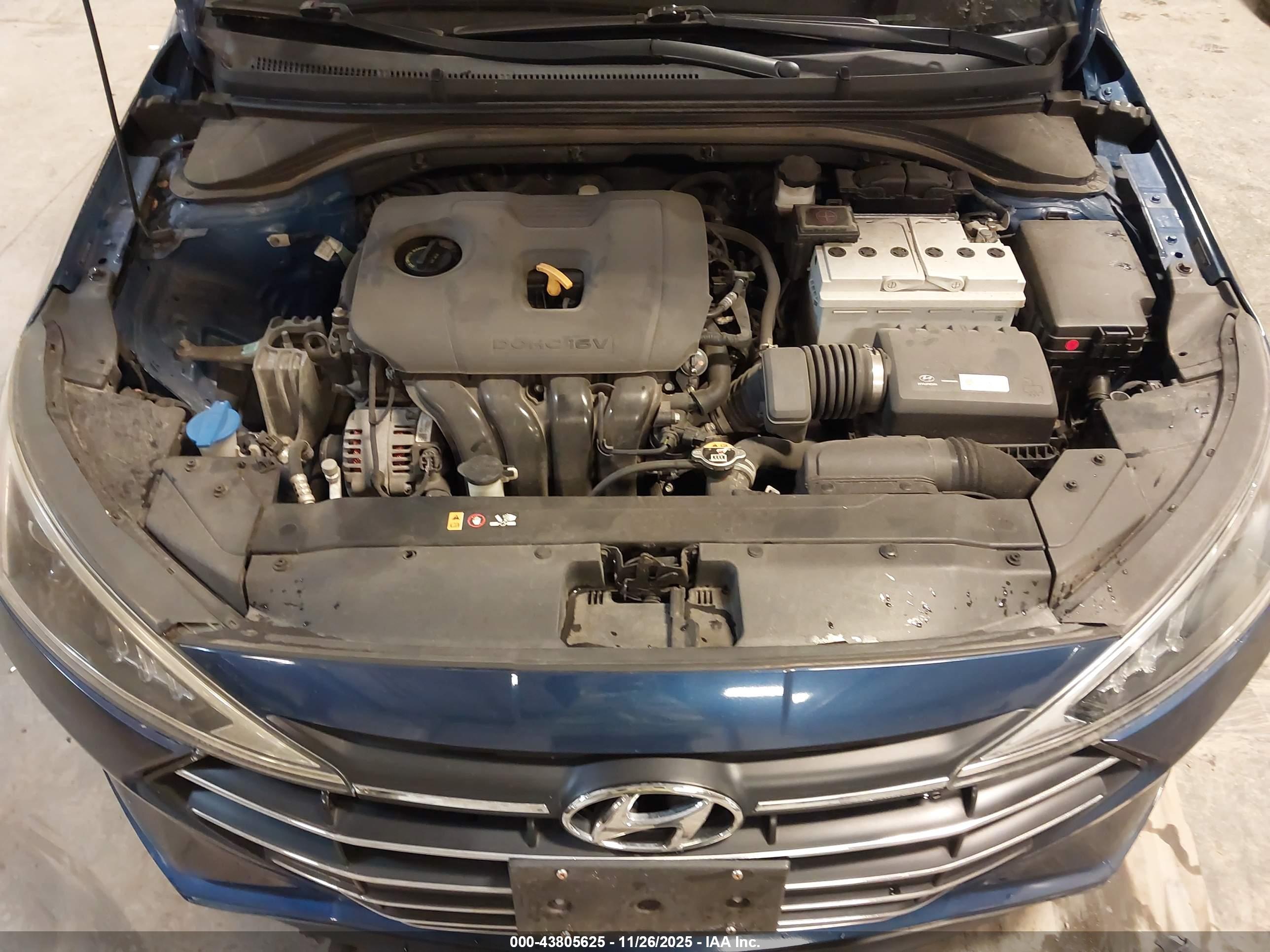 HYUNDAI ELANTRA image 10