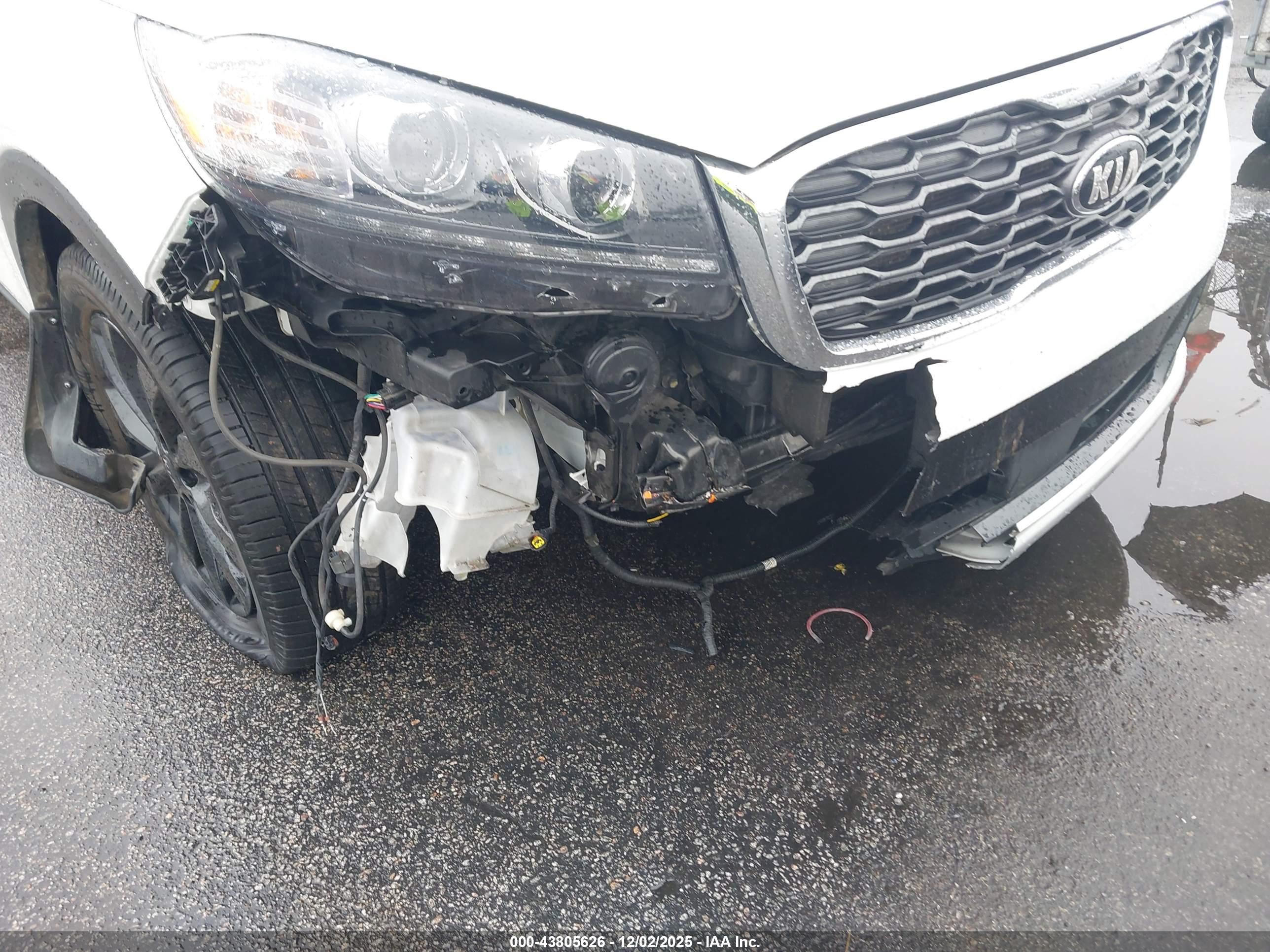 KIA SORENTO image 6