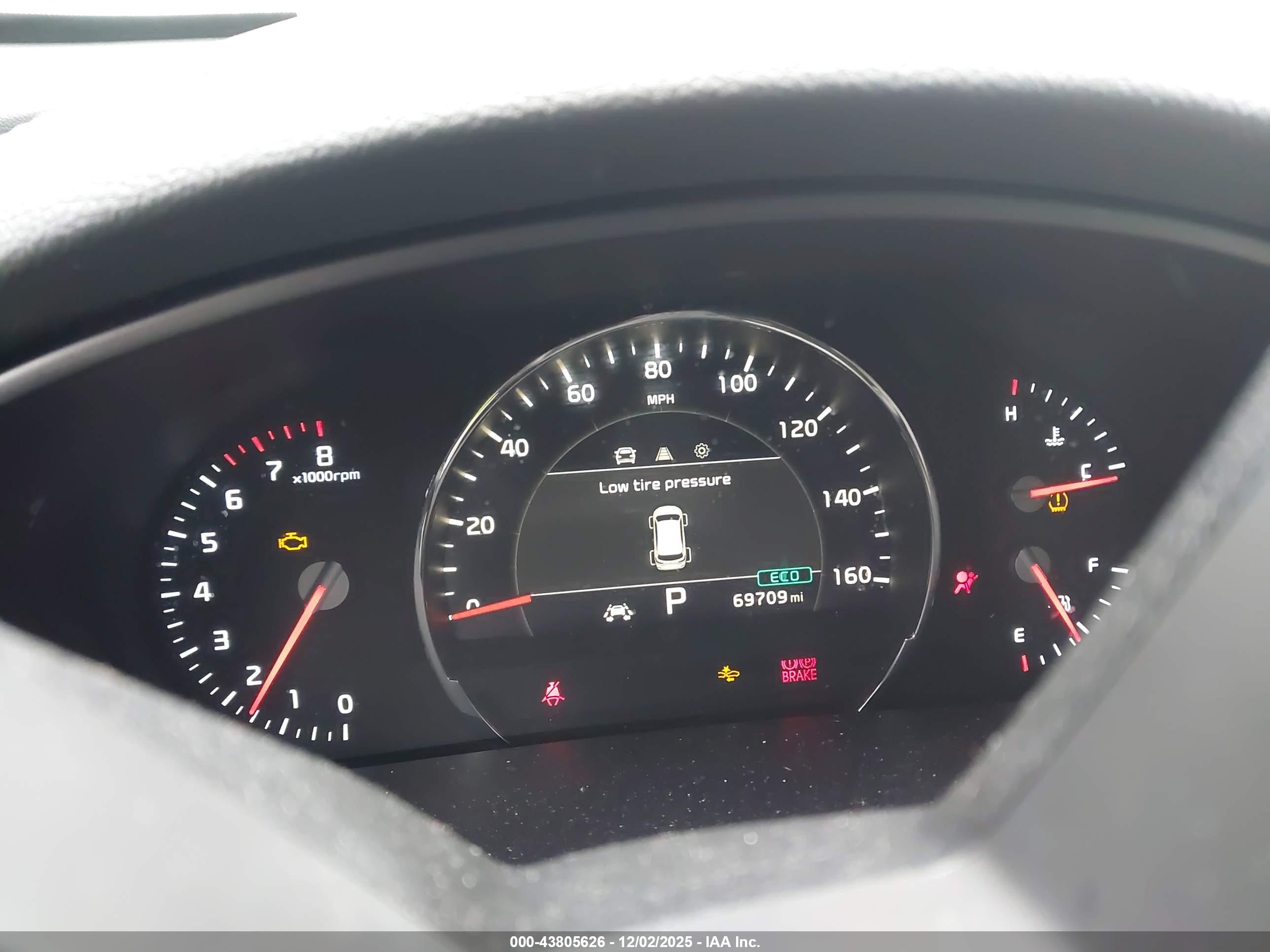 KIA SORENTO image 7