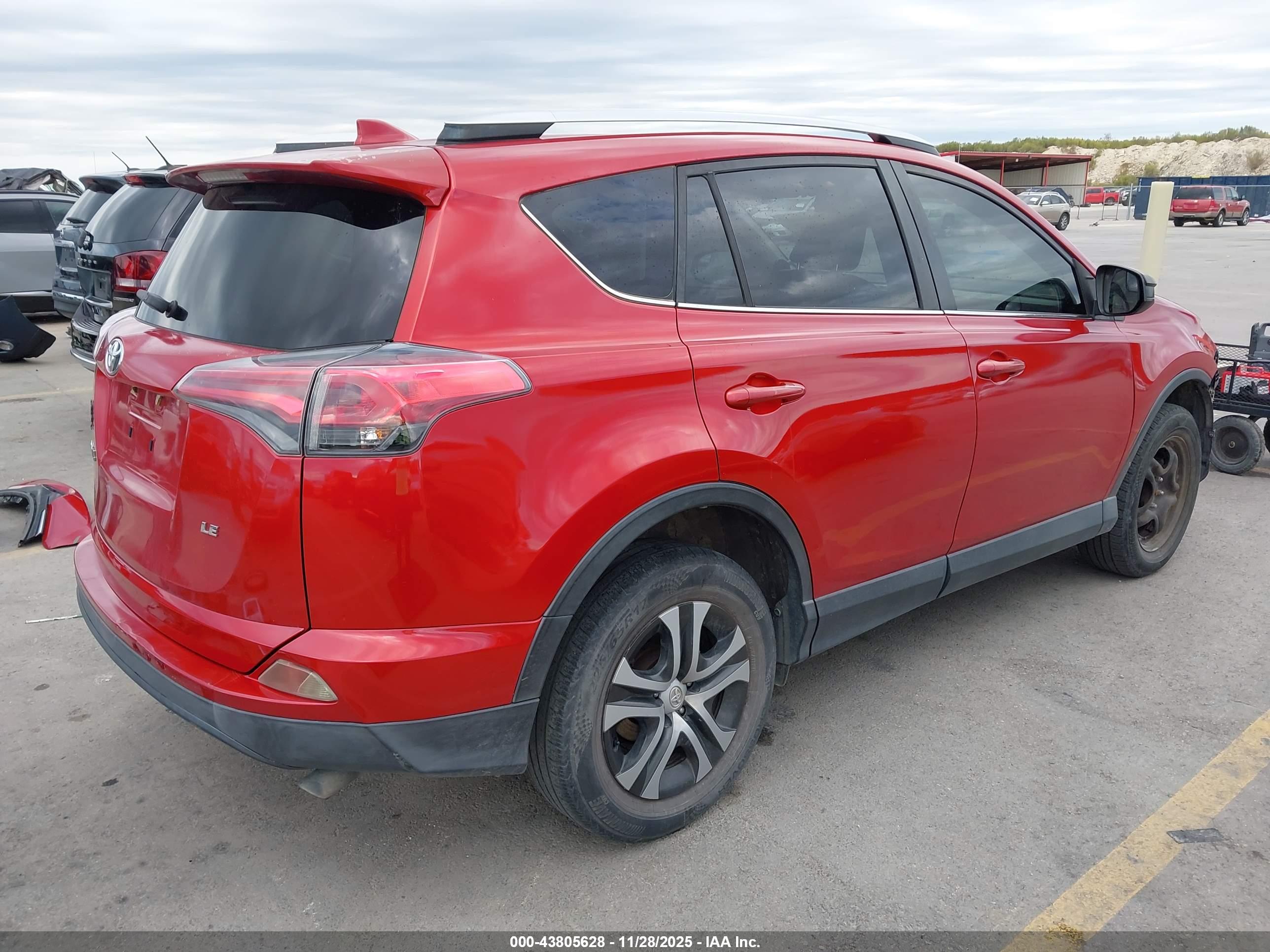 TOYOTA RAV4 image 4