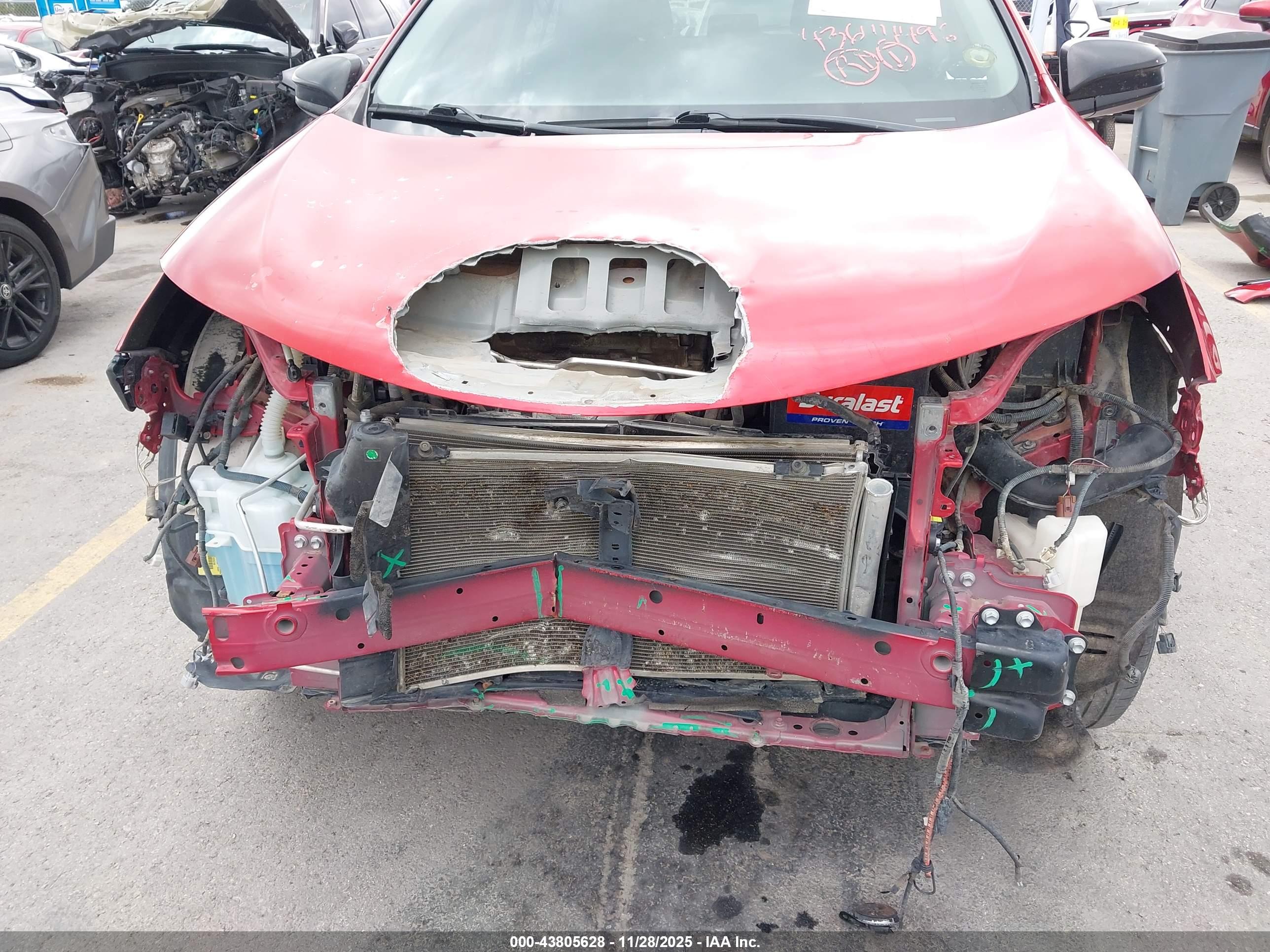 TOYOTA RAV4 image 6