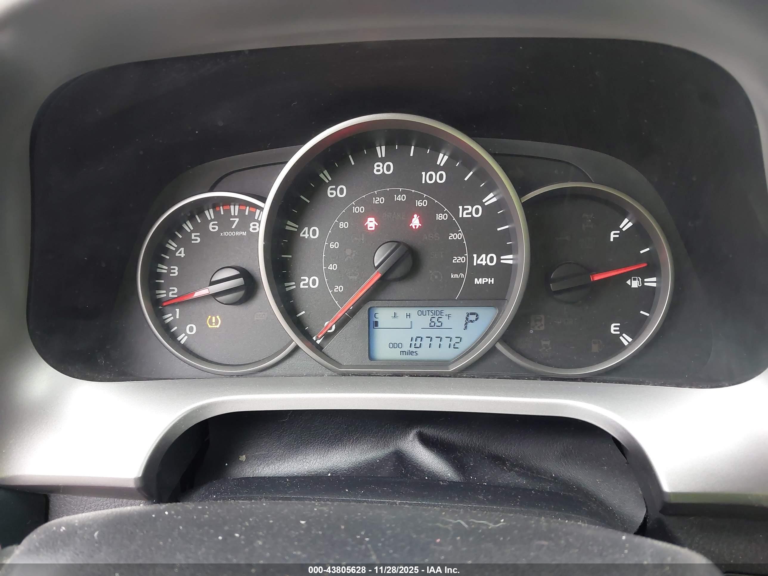 TOYOTA RAV4 image 7