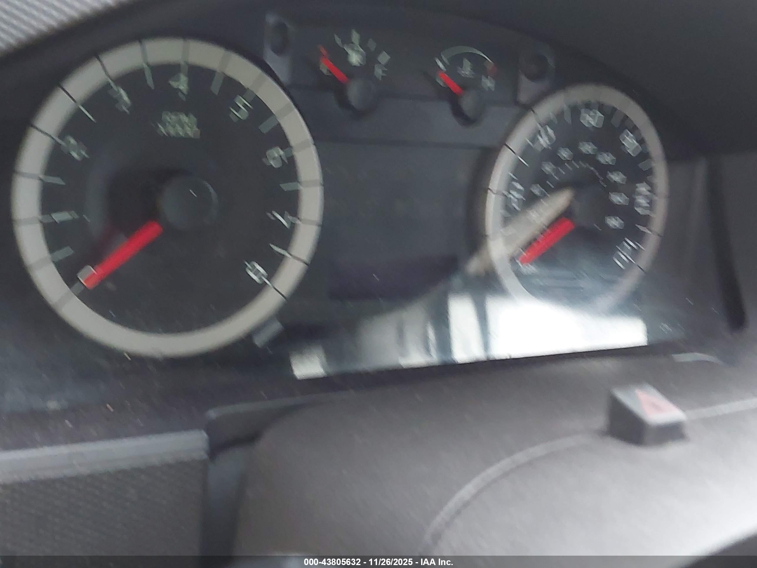 FORD ESCAPE image 7