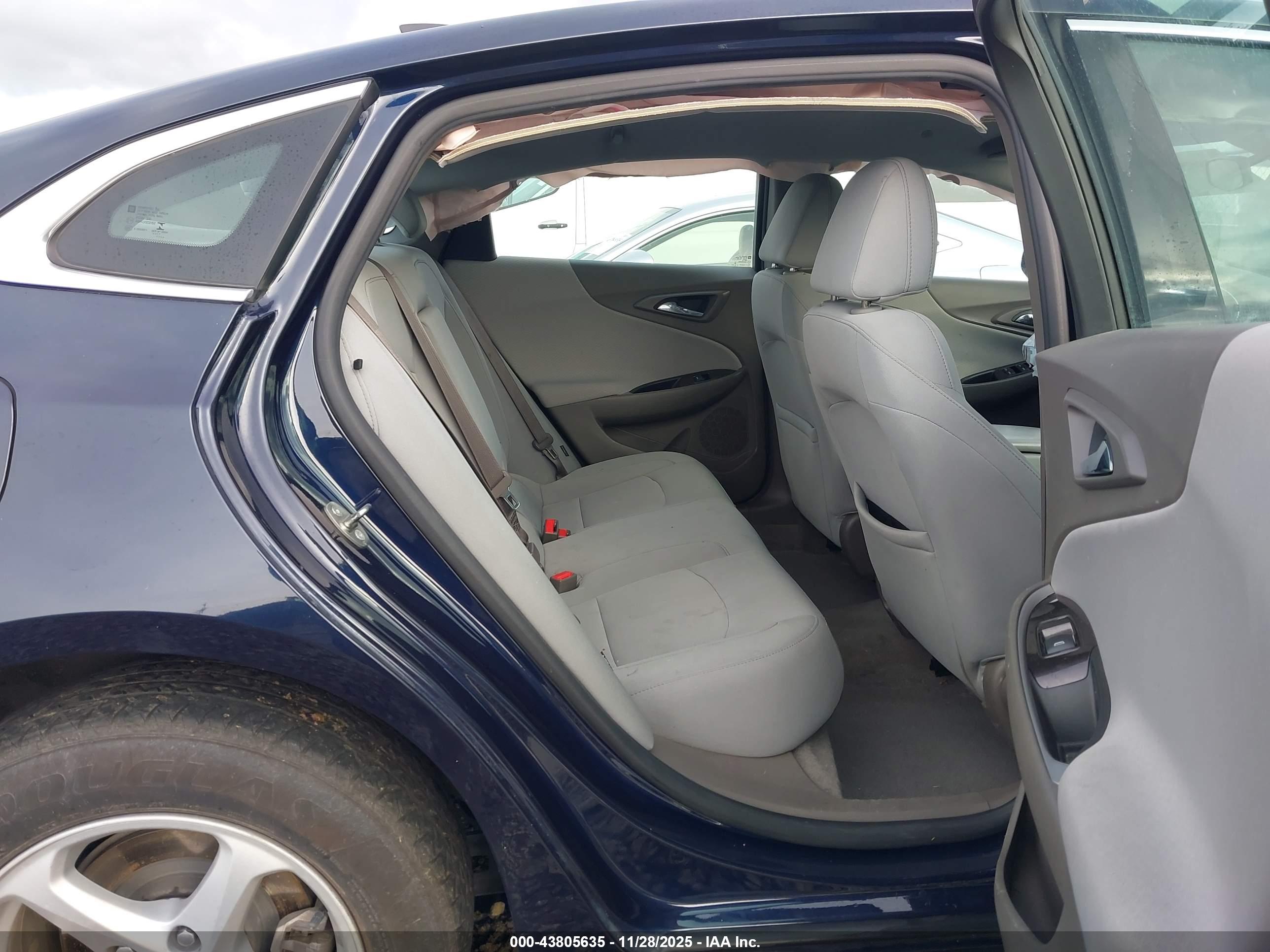 CHEVROLET MALIBU image 8
