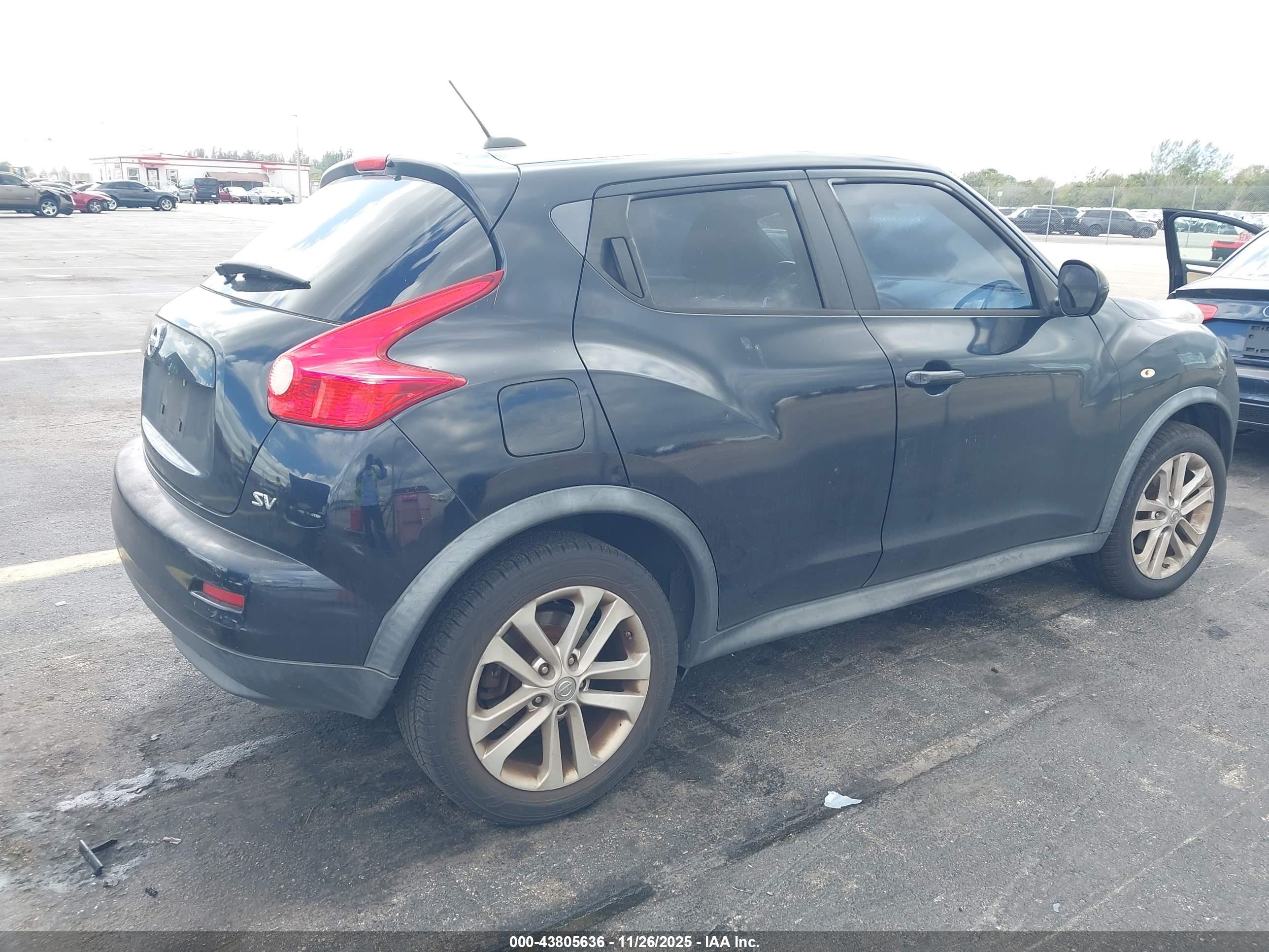 NISSAN JUKE image 4