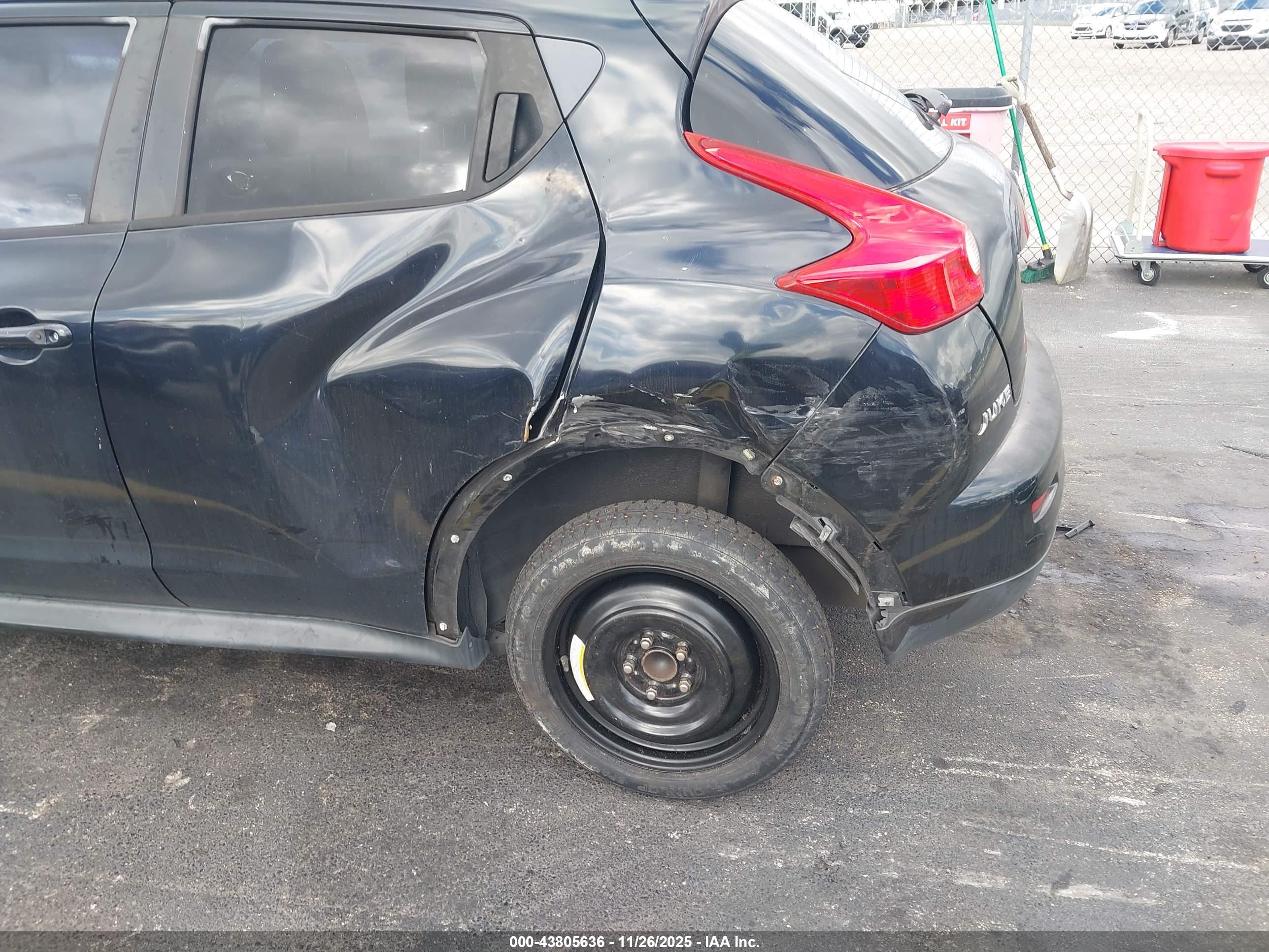 NISSAN JUKE image 6