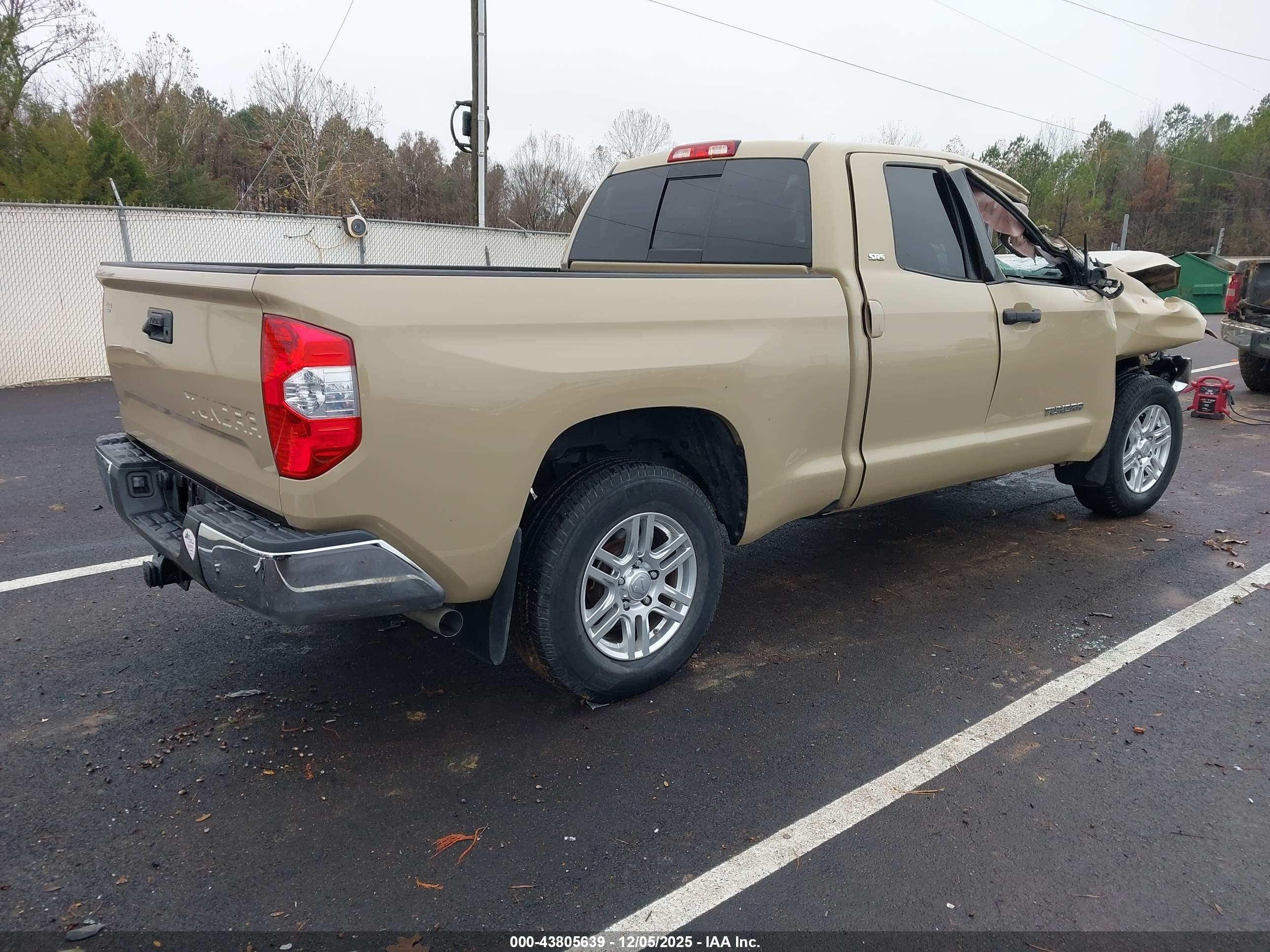 TOYOTA TUNDRA image 4