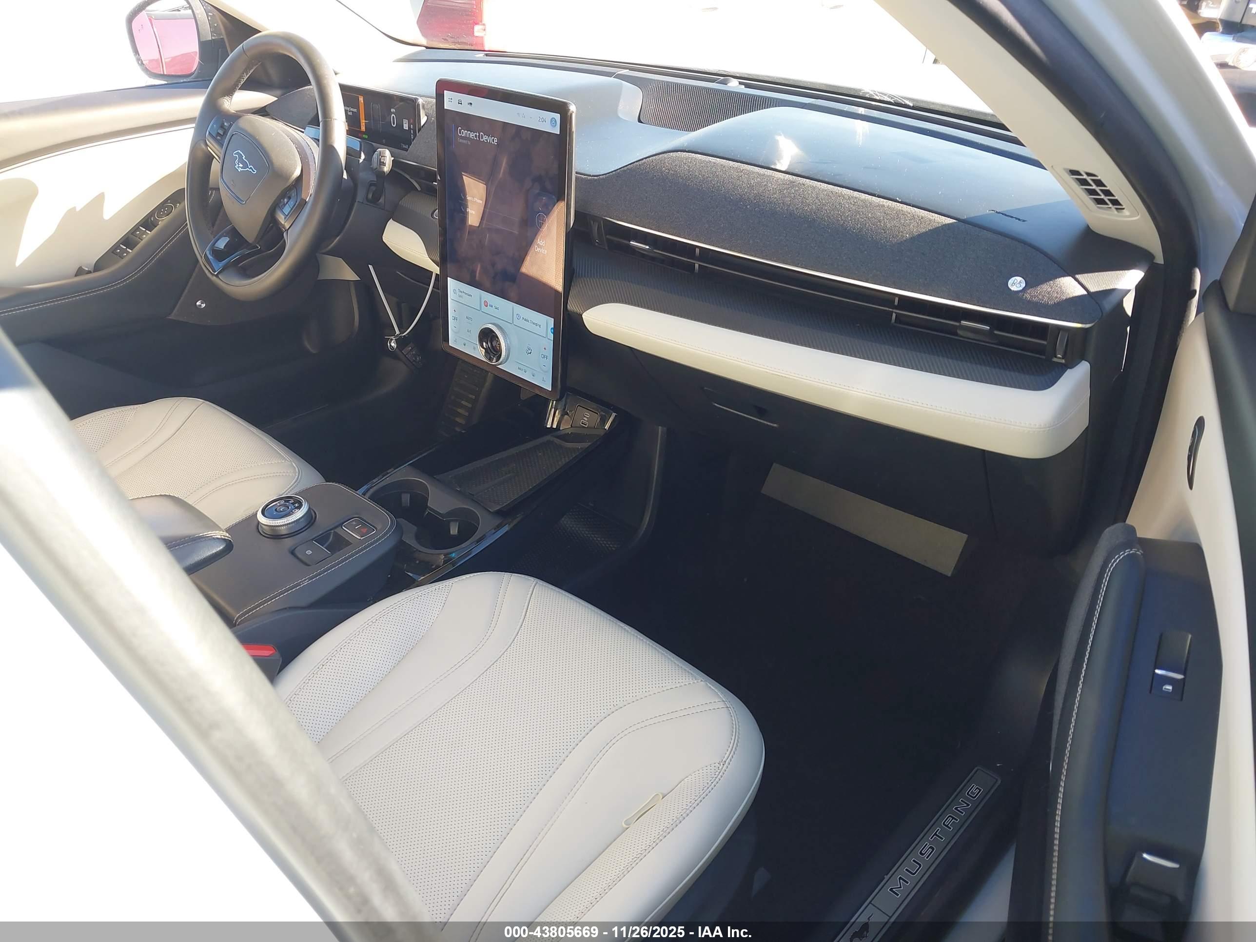FORD MUSTANG image 5
