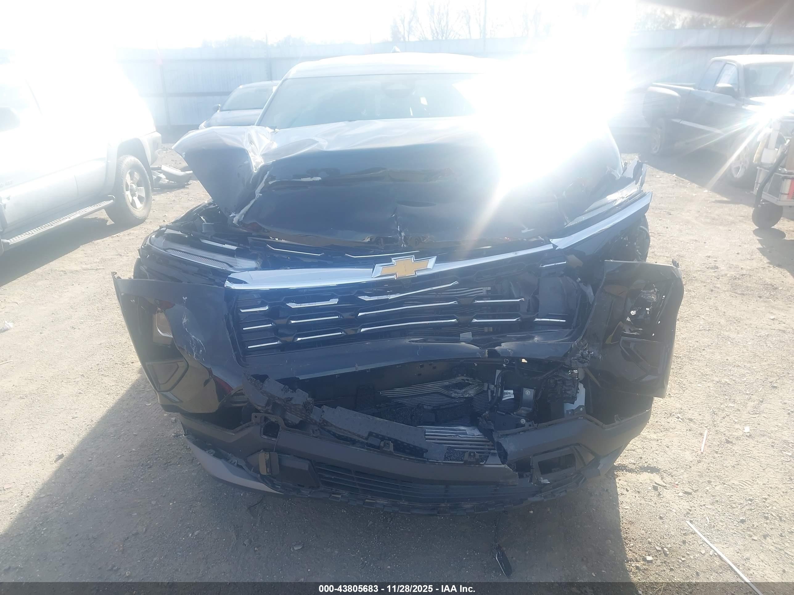 CHEVROLET EQUINOX image 6