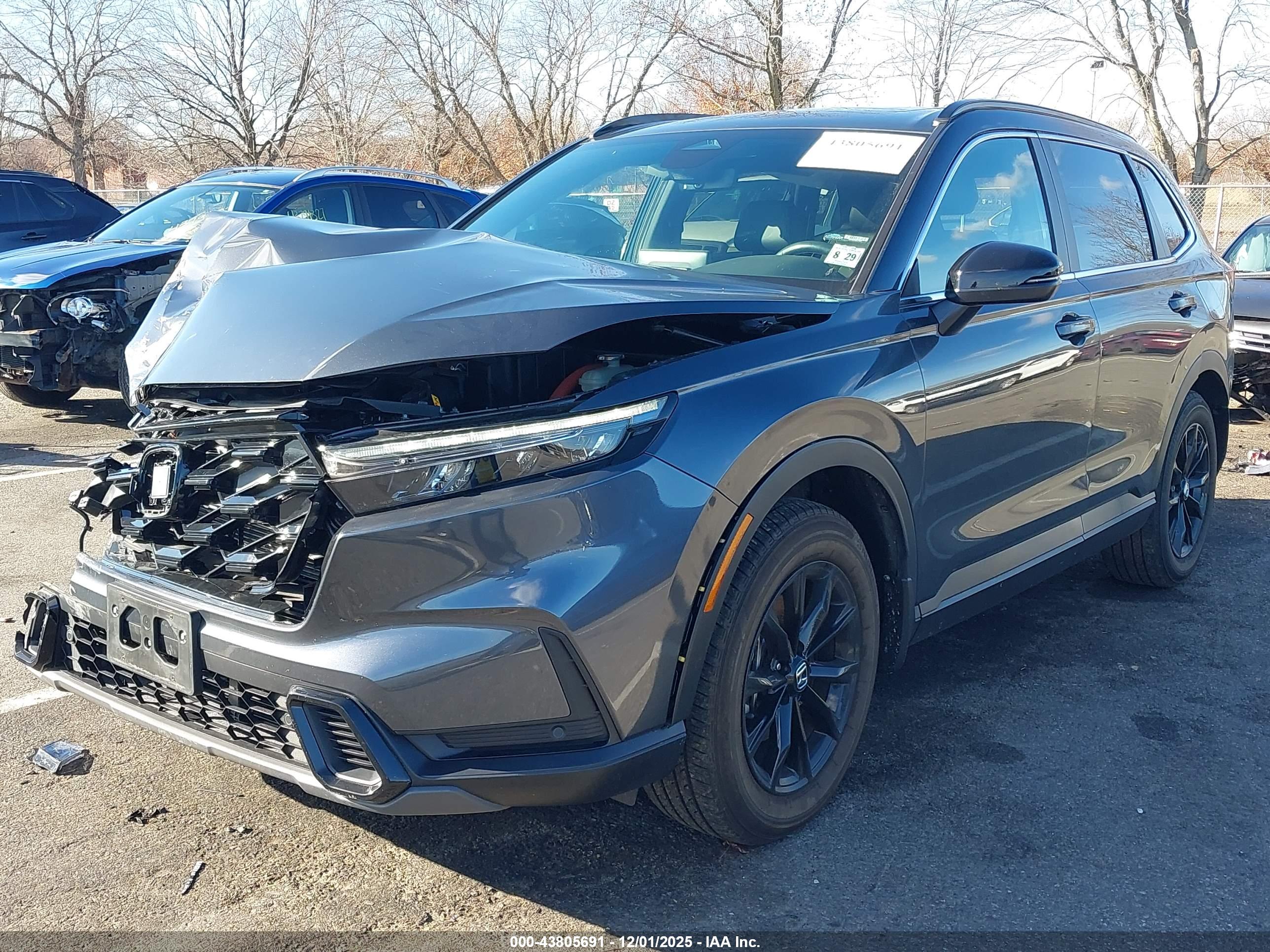 HONDA CR-V image 2