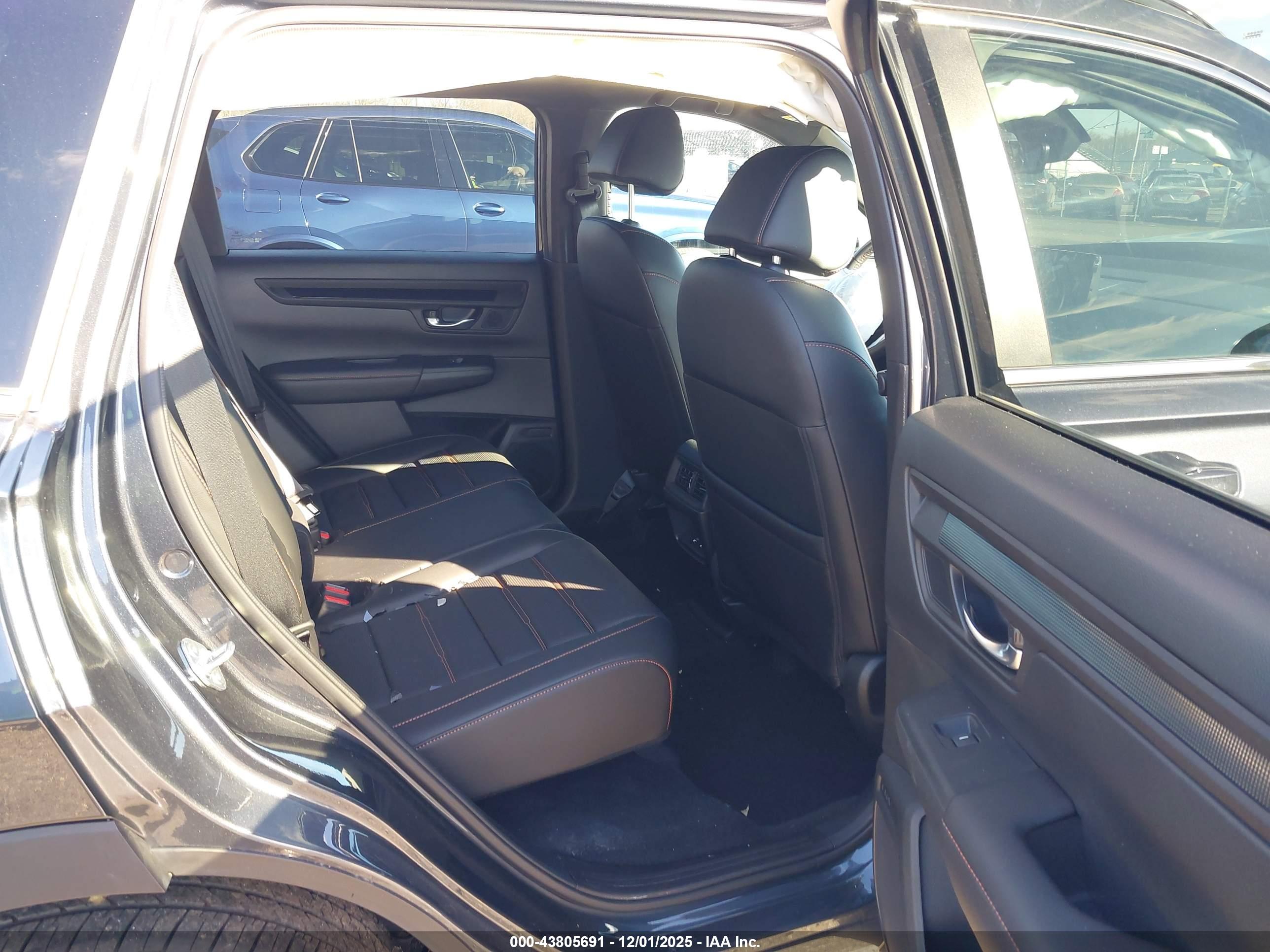 HONDA CR-V image 8