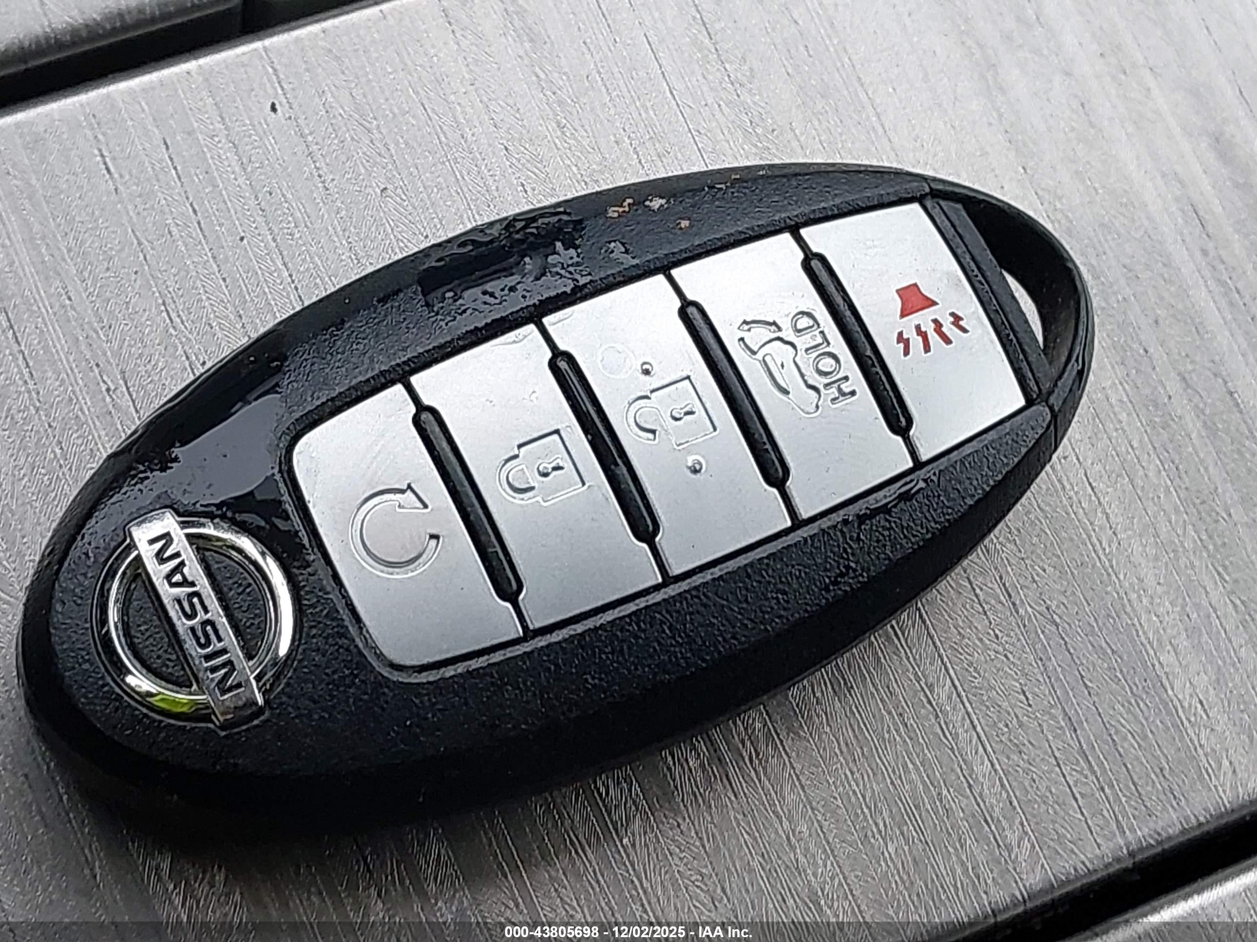 NISSAN MURANO image 11